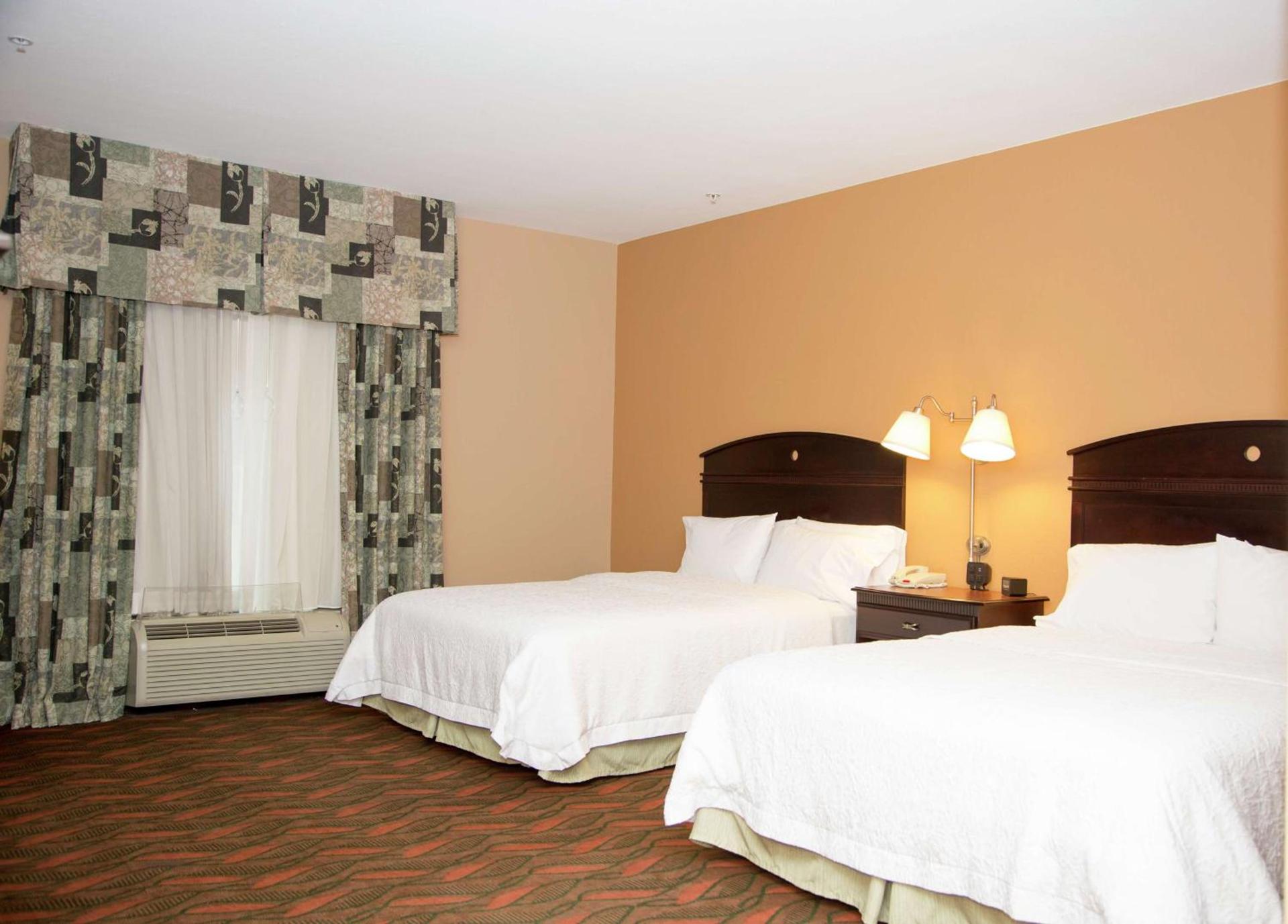 Hampton Inn & Suites Houston Rosenberg photo 30