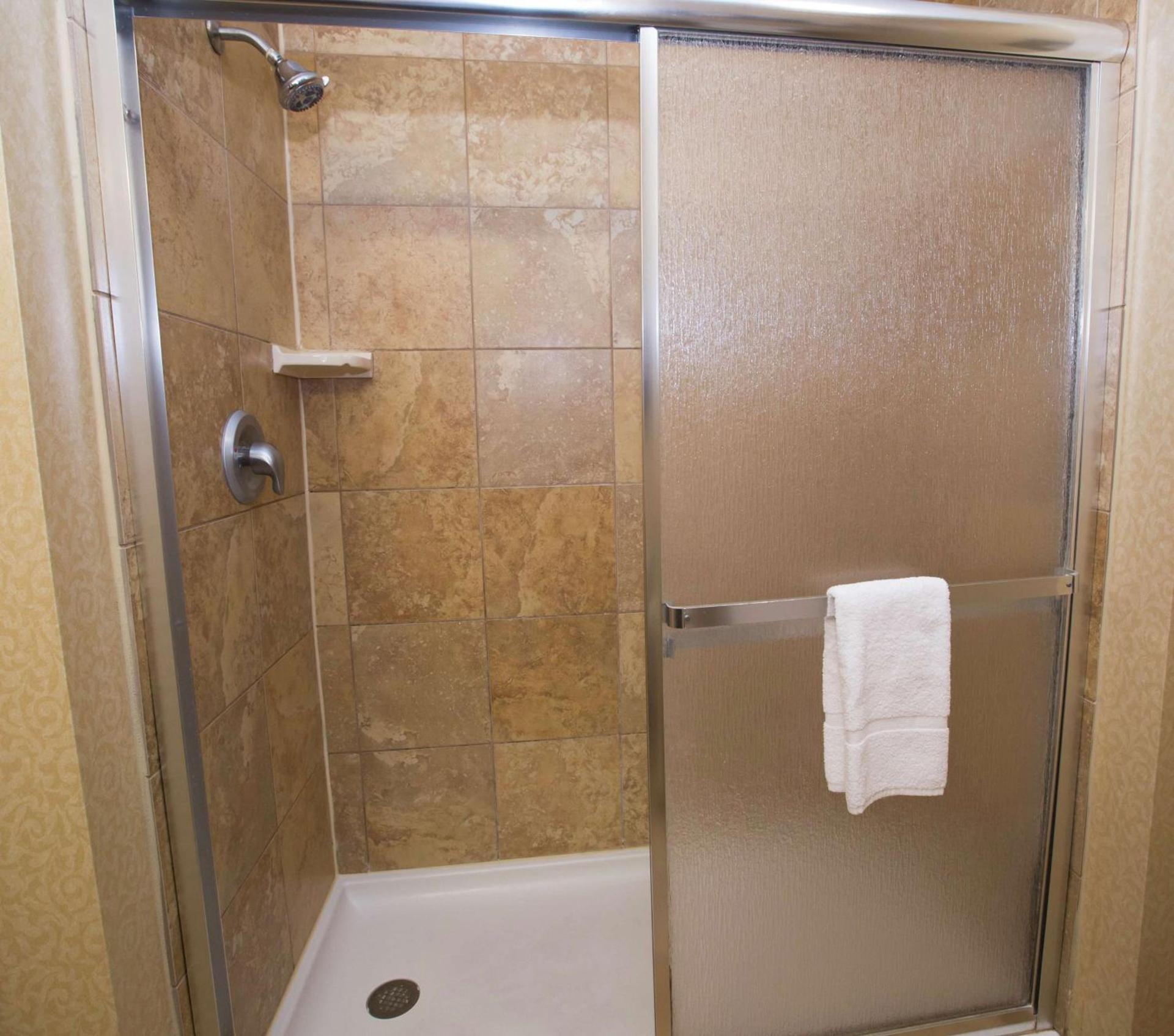 Hampton Inn & Suites Houston Rosenberg photo 56