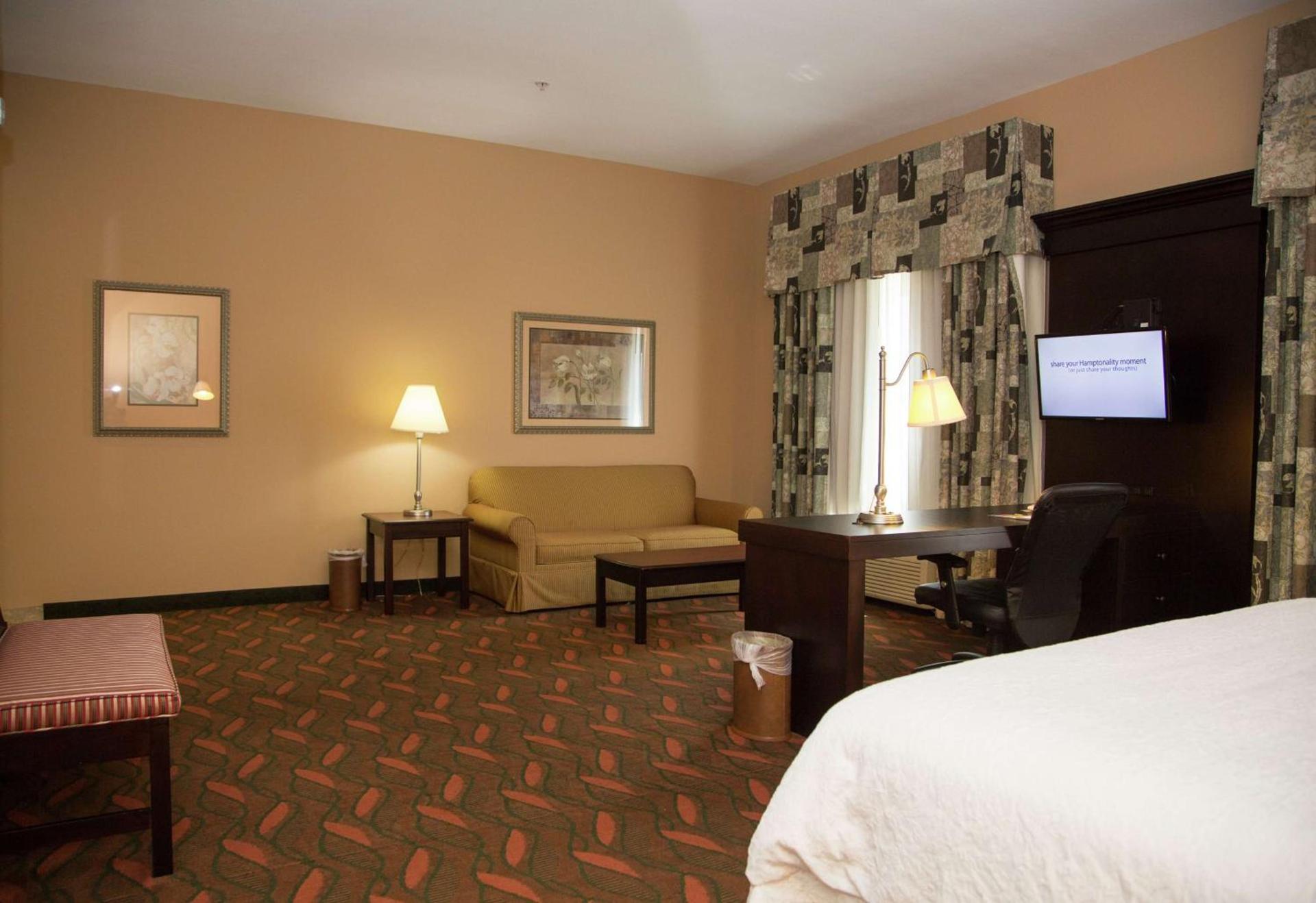 Hampton Inn & Suites Houston Rosenberg photo 60