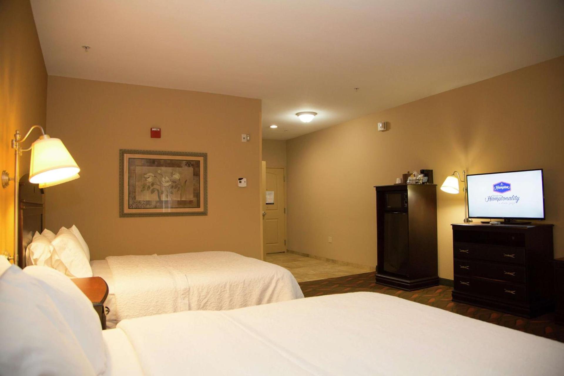 Hampton Inn & Suites Houston Rosenberg photo 61