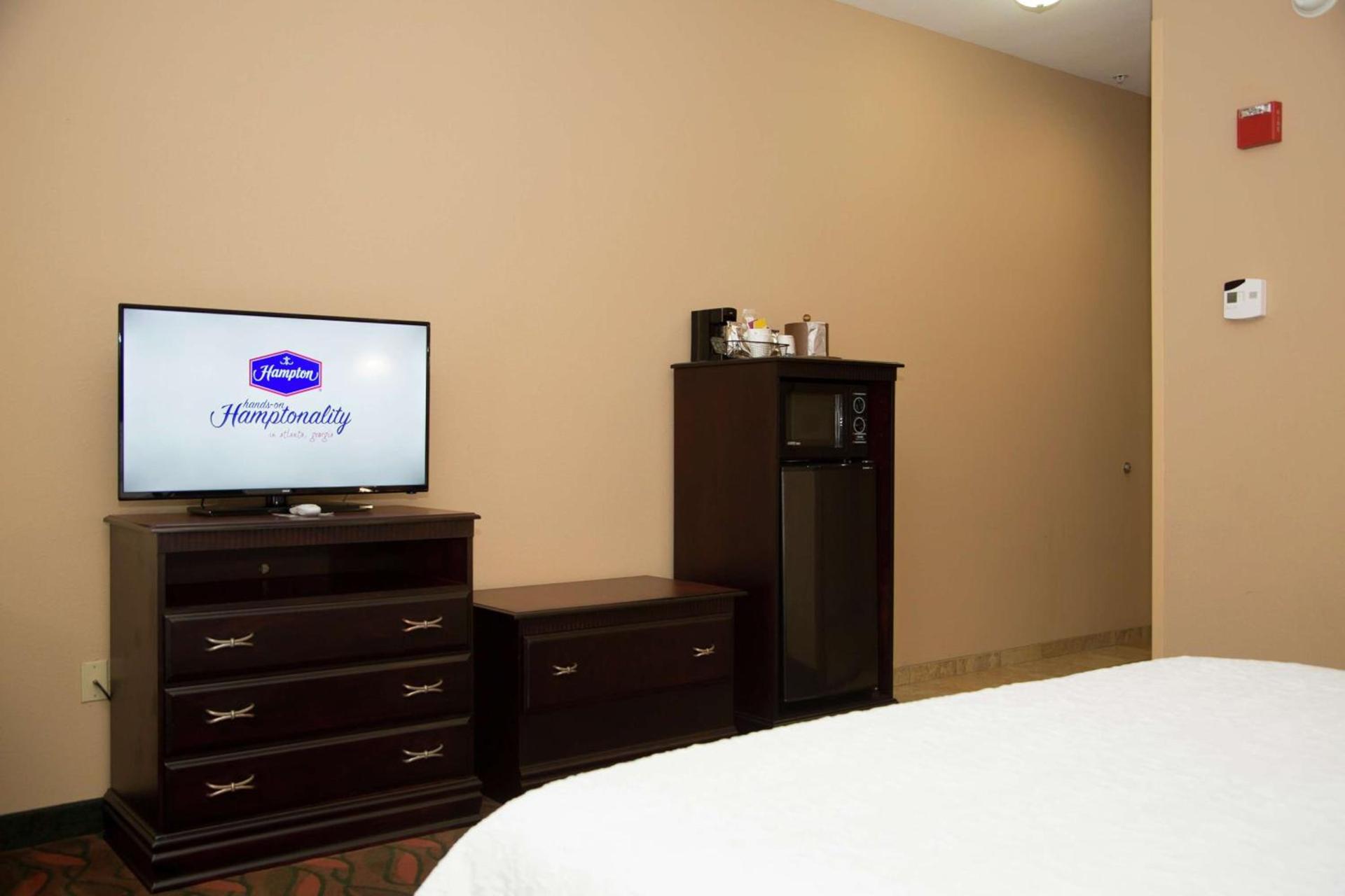 Hampton Inn & Suites Houston Rosenberg photo 62