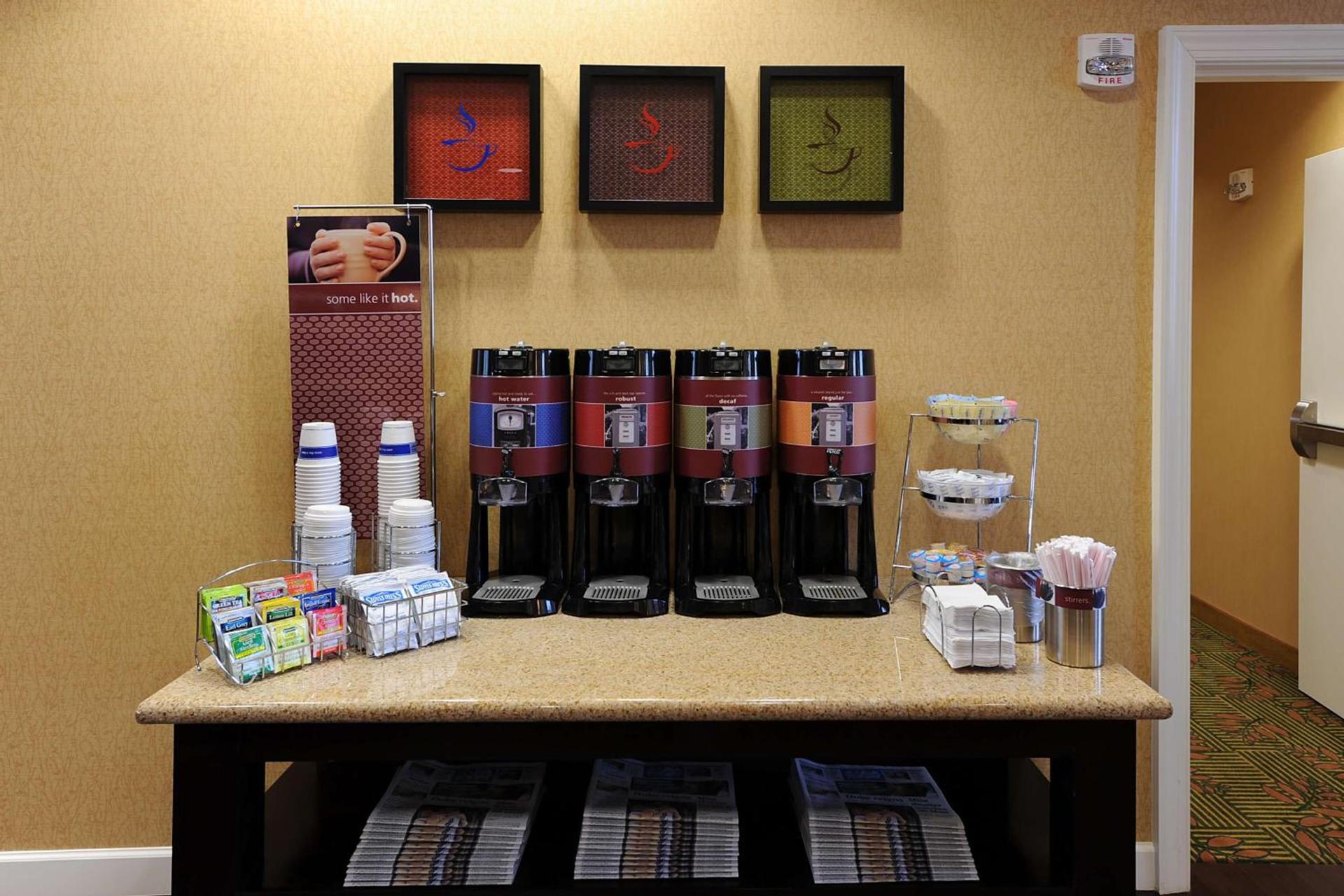 Hampton Inn & Suites Scottsboro photo 10