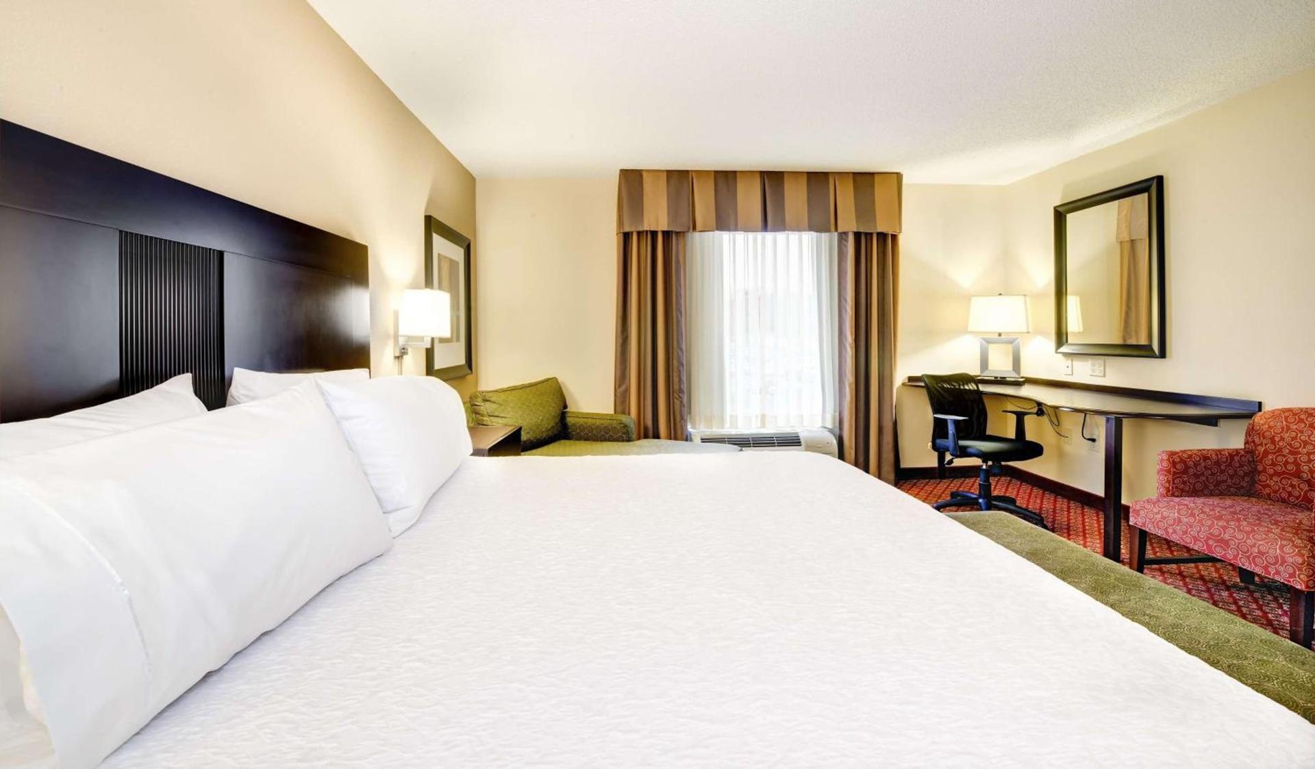 Hampton Inn & Suites Scottsboro photo 26