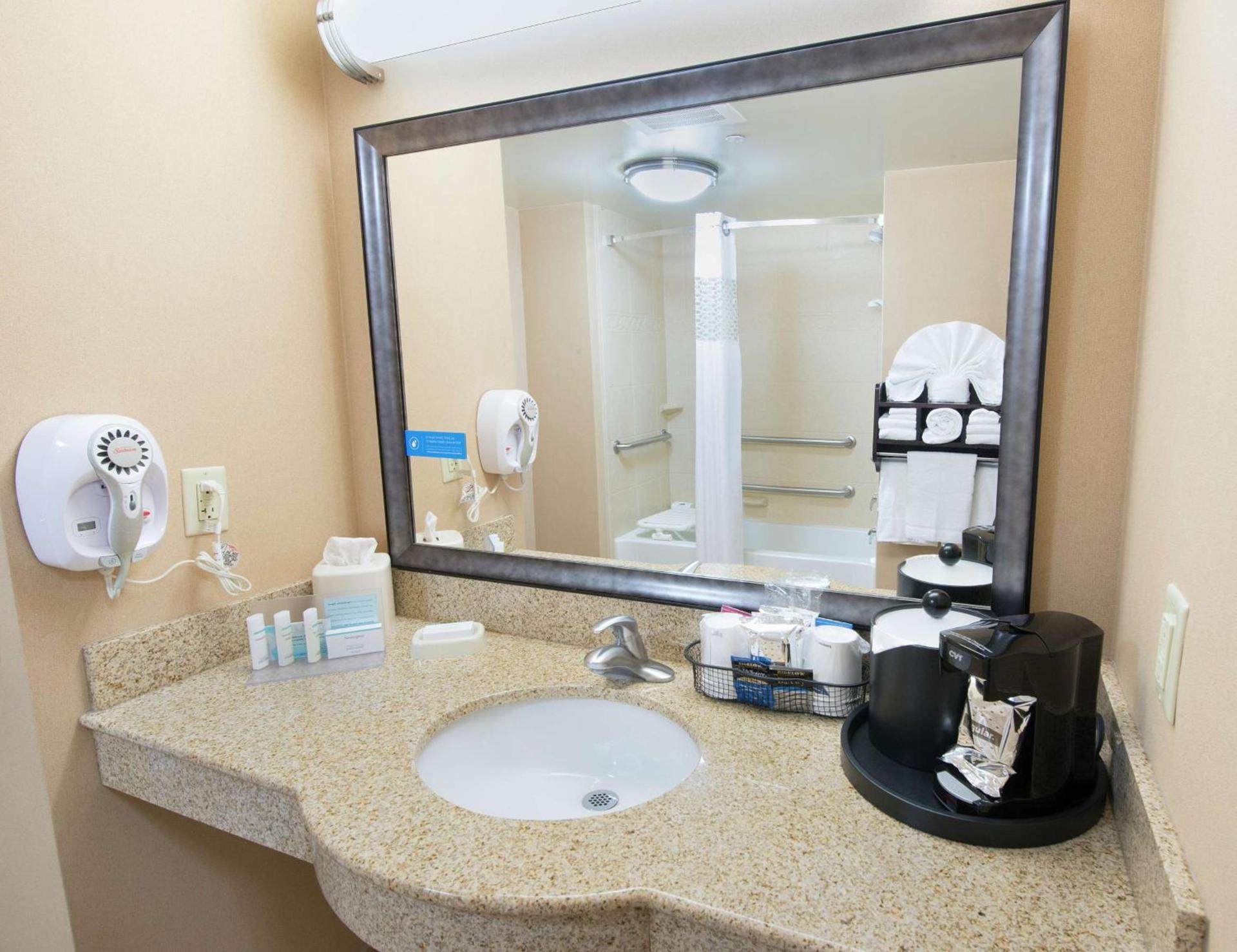 Hampton Inn & Suites Scottsboro photo 35