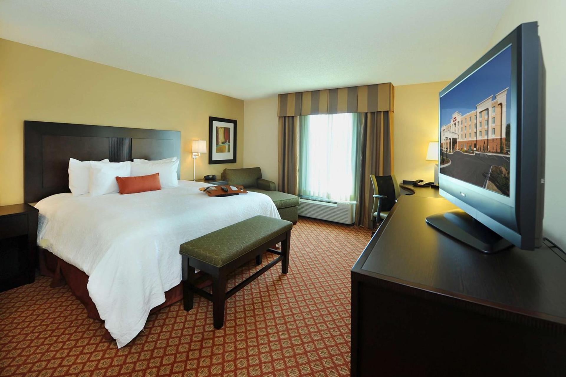 Hampton Inn & Suites Scottsboro photo 42