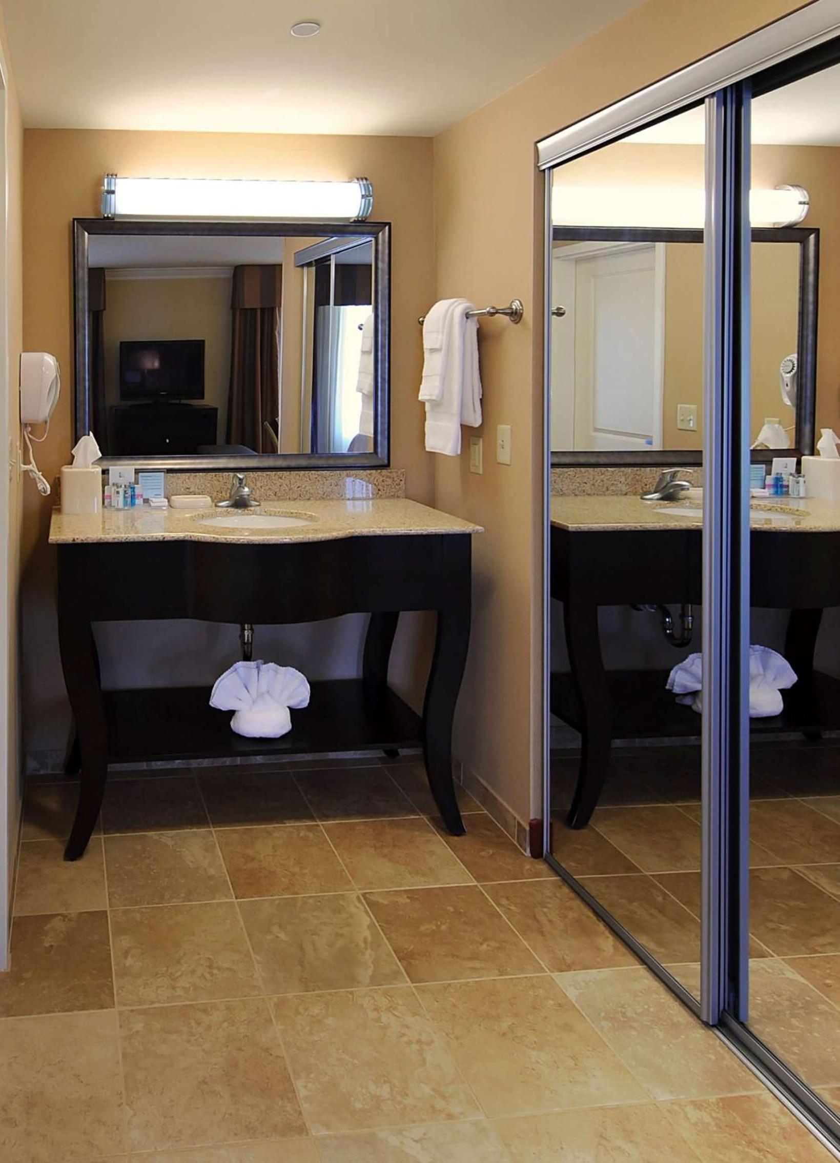 Hampton Inn & Suites Scottsboro photo 47