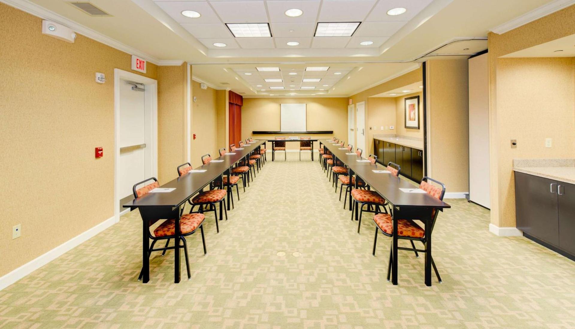 Hampton Inn & Suites Scottsboro photo 50