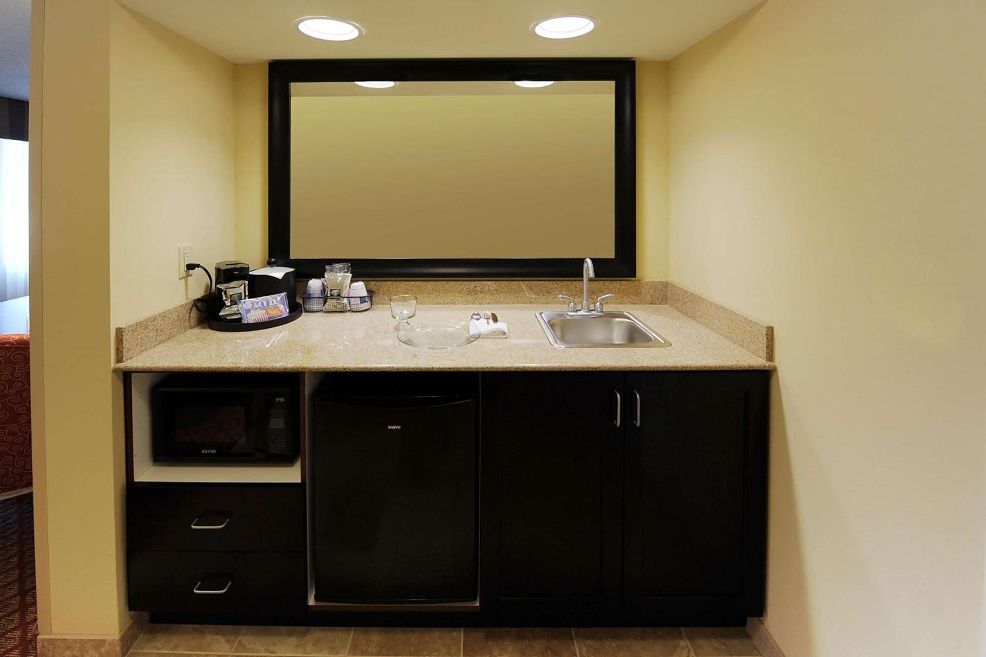 Hampton Inn & Suites Scottsboro photo 56