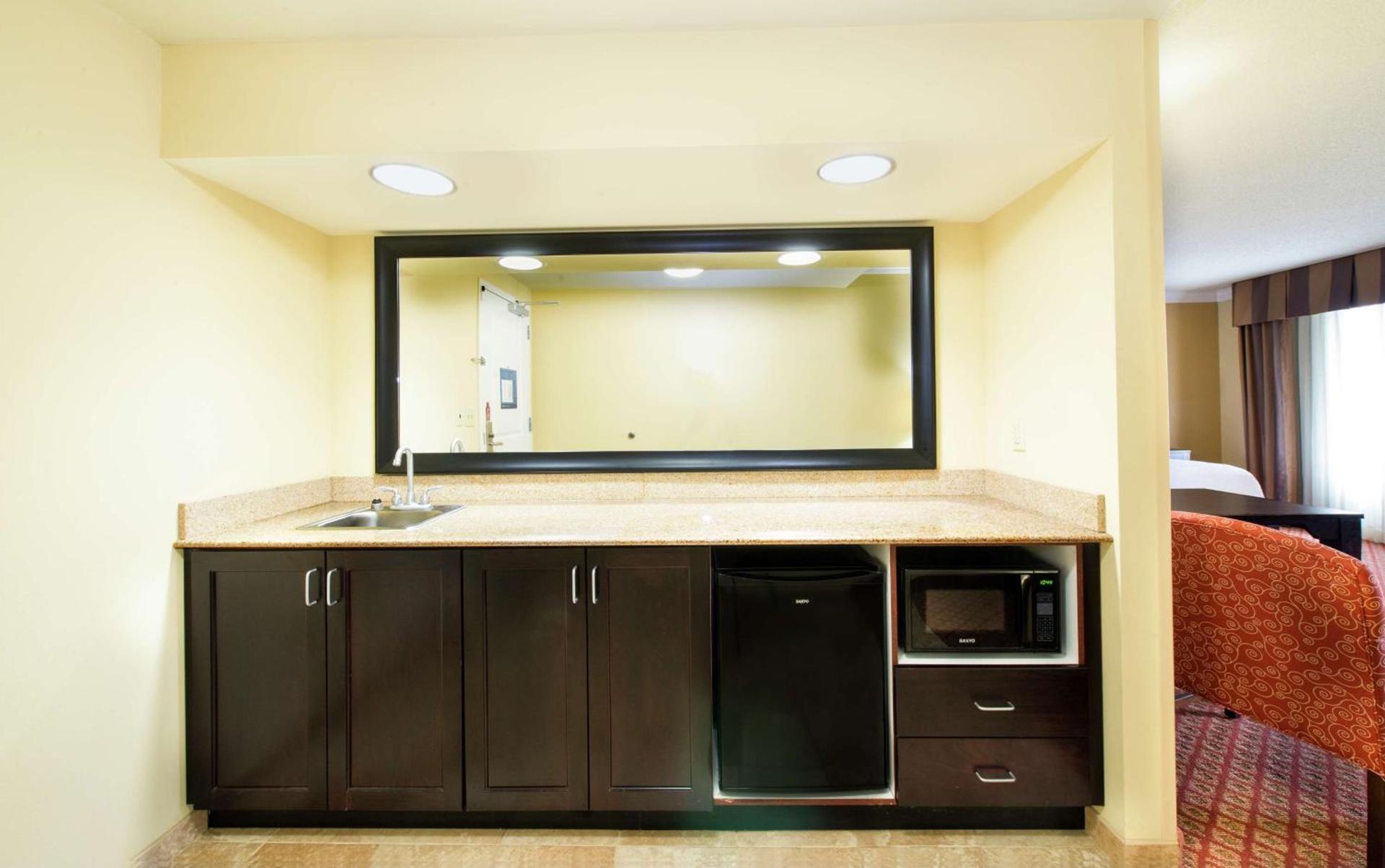 Hampton Inn & Suites Scottsboro photo 55