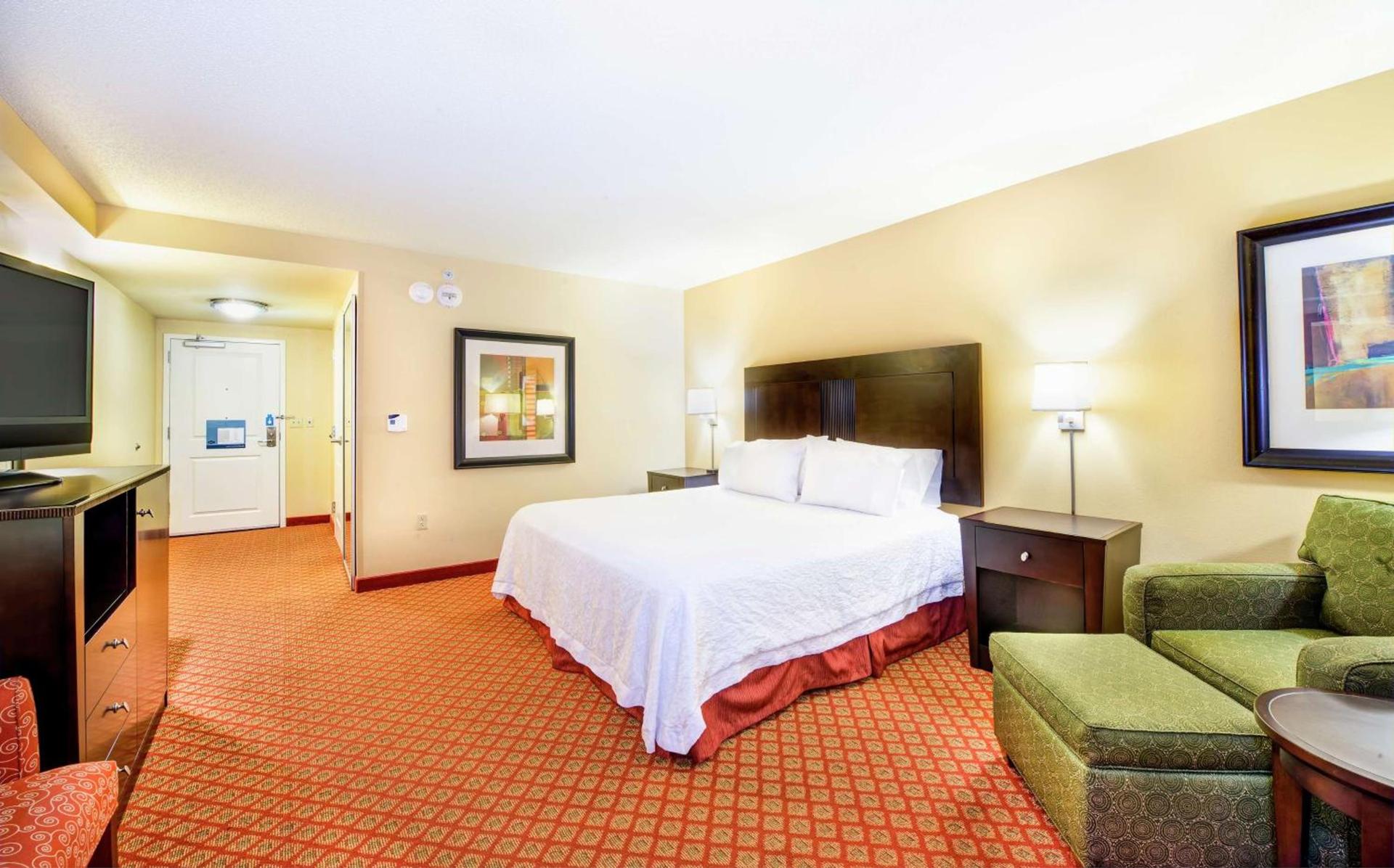 Hampton Inn & Suites Scottsboro photo 53