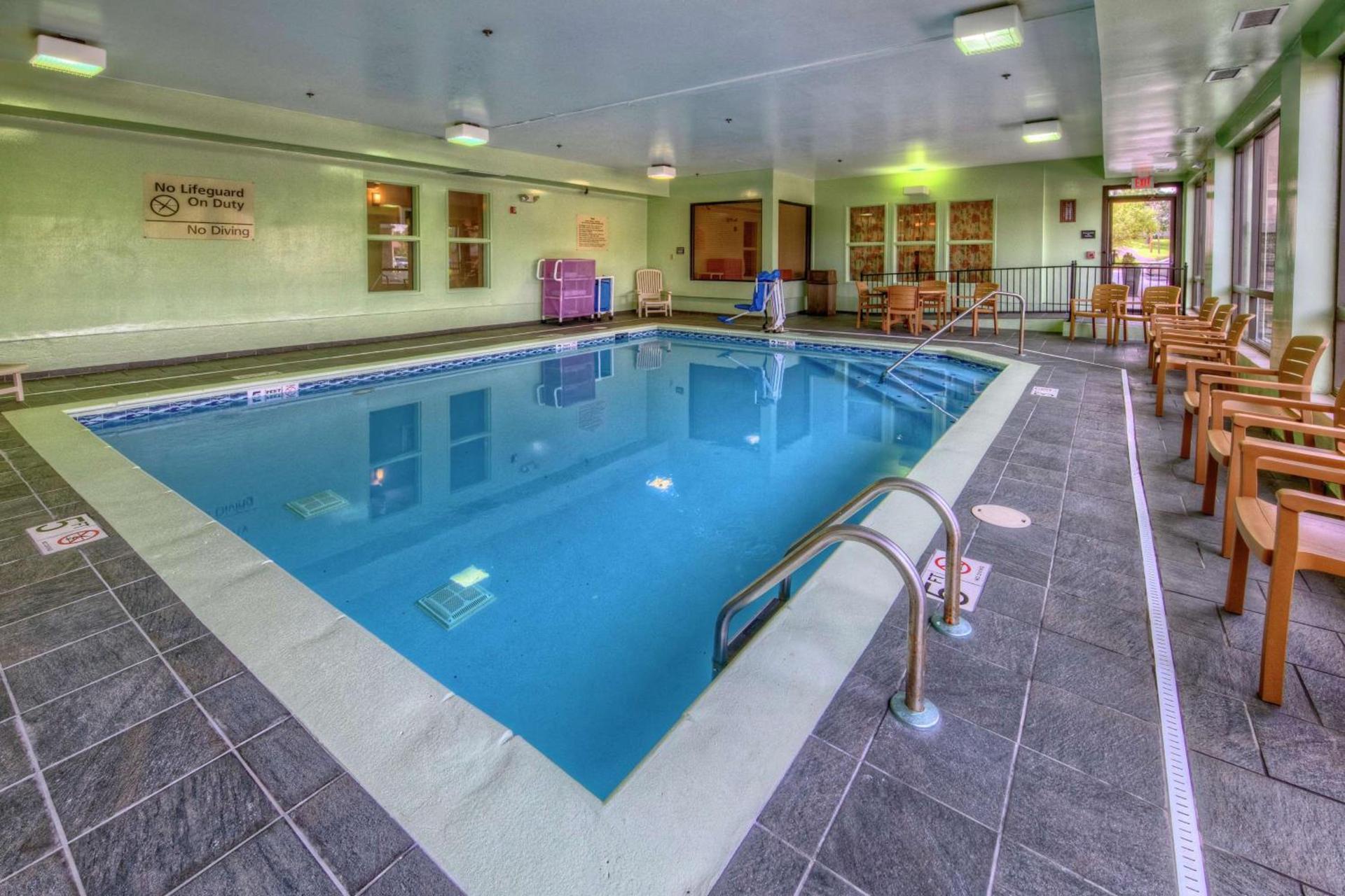 Hampton Inn Ashland photo 11