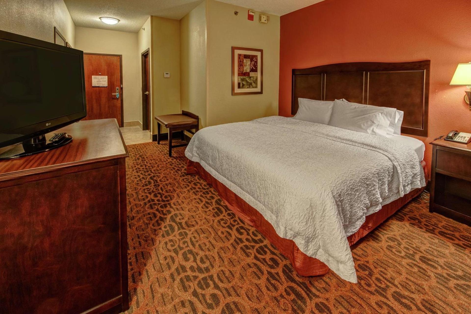 Hampton Inn Ashland photo 24
