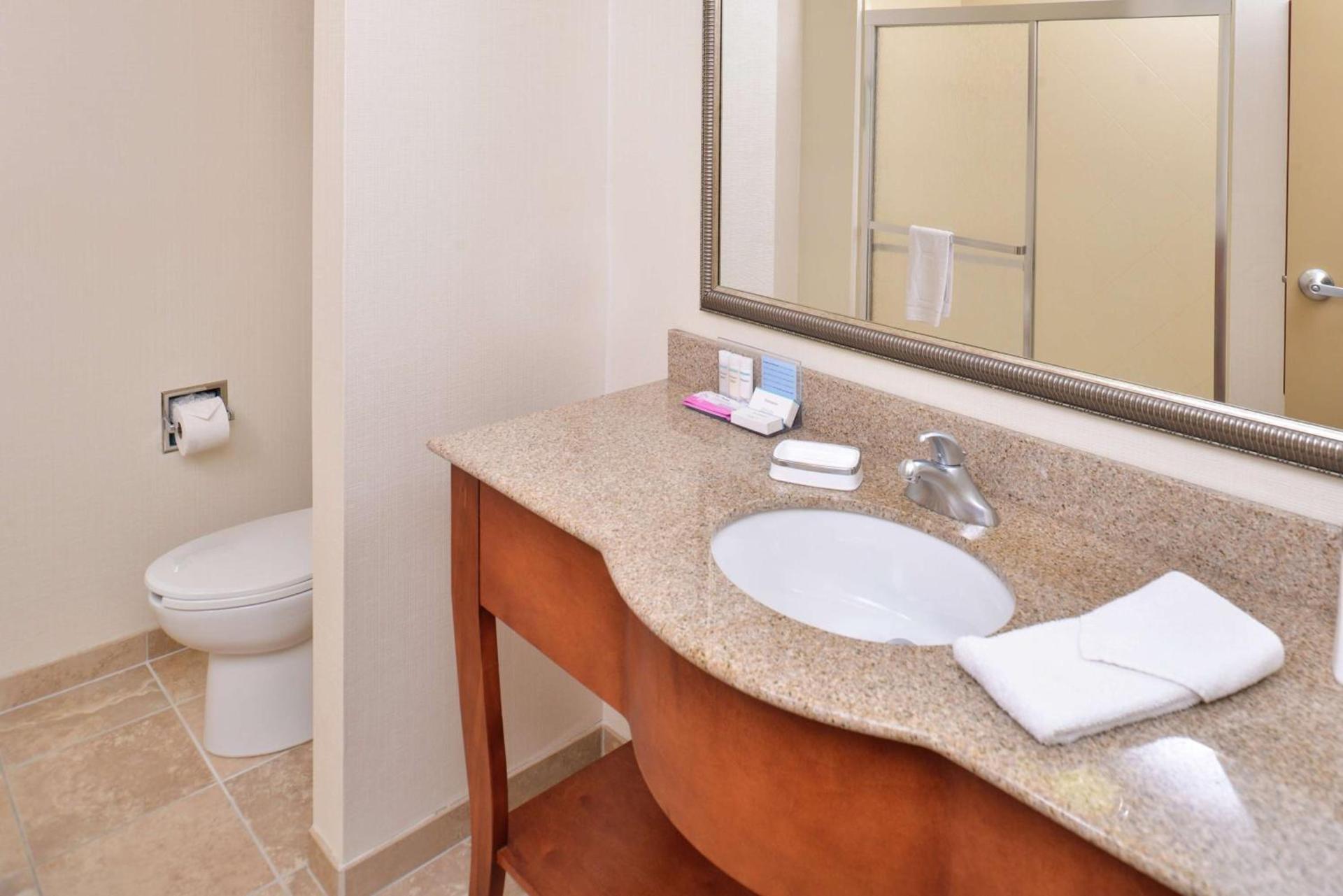 Hampton Inn Harrison photo 14
