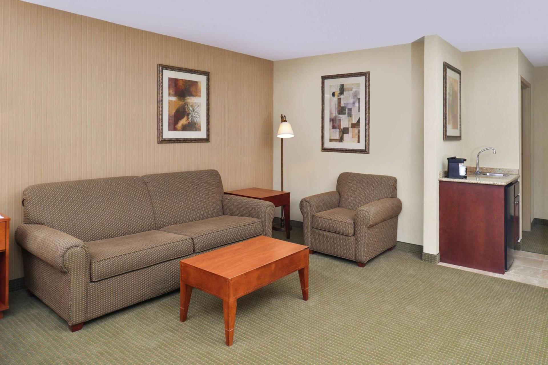 Hampton Inn Harrison photo 21