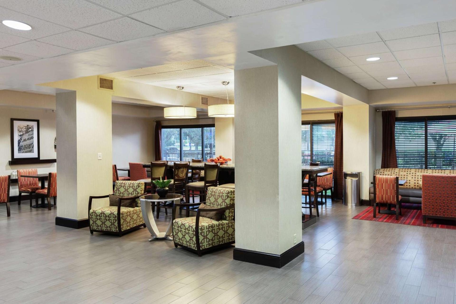 Hampton Inn Houma photo 6