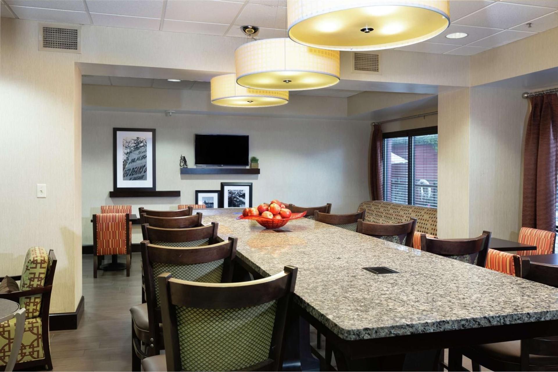Hampton Inn Houma photo 7