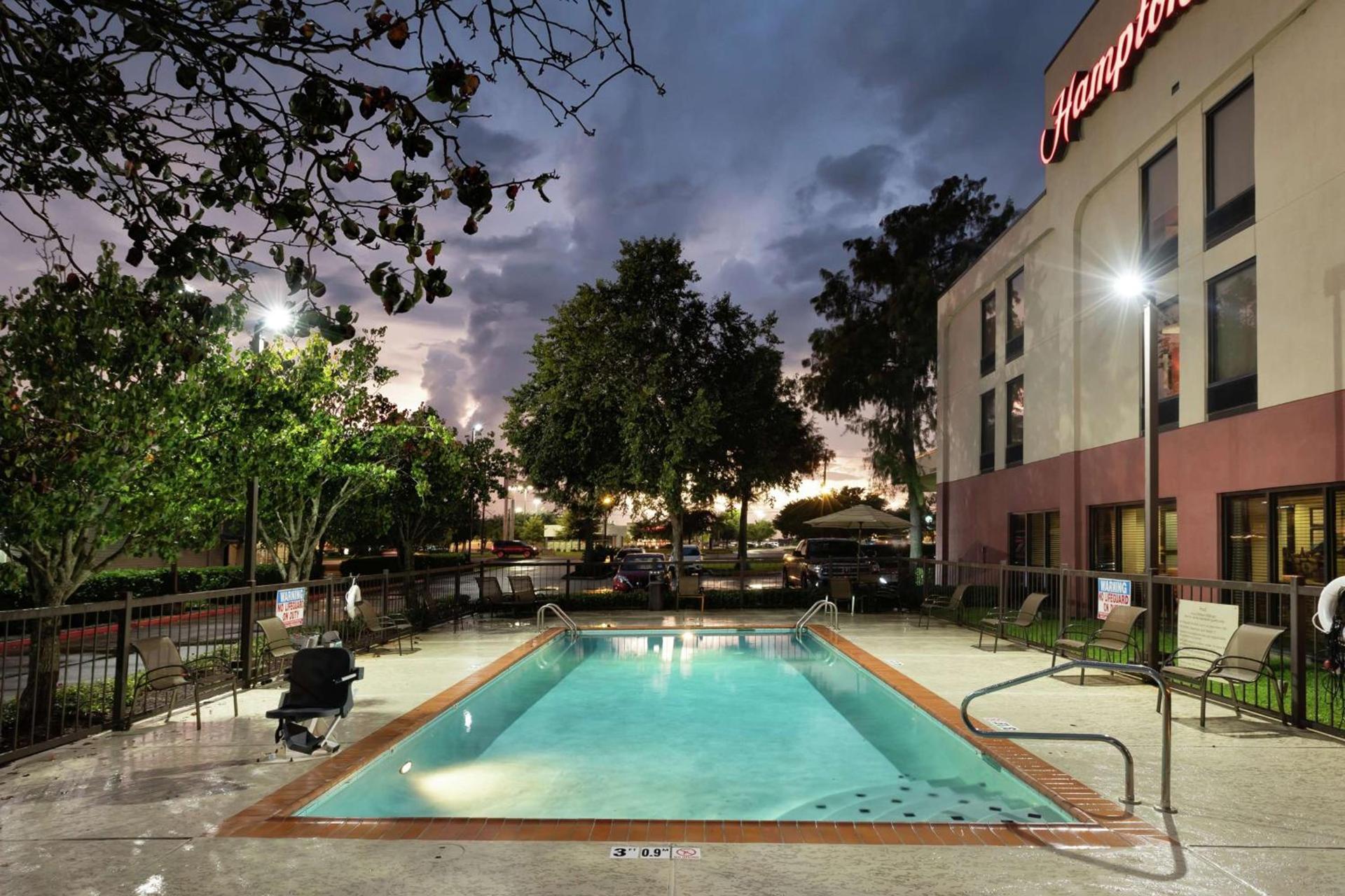 Hampton Inn Houma photo 8