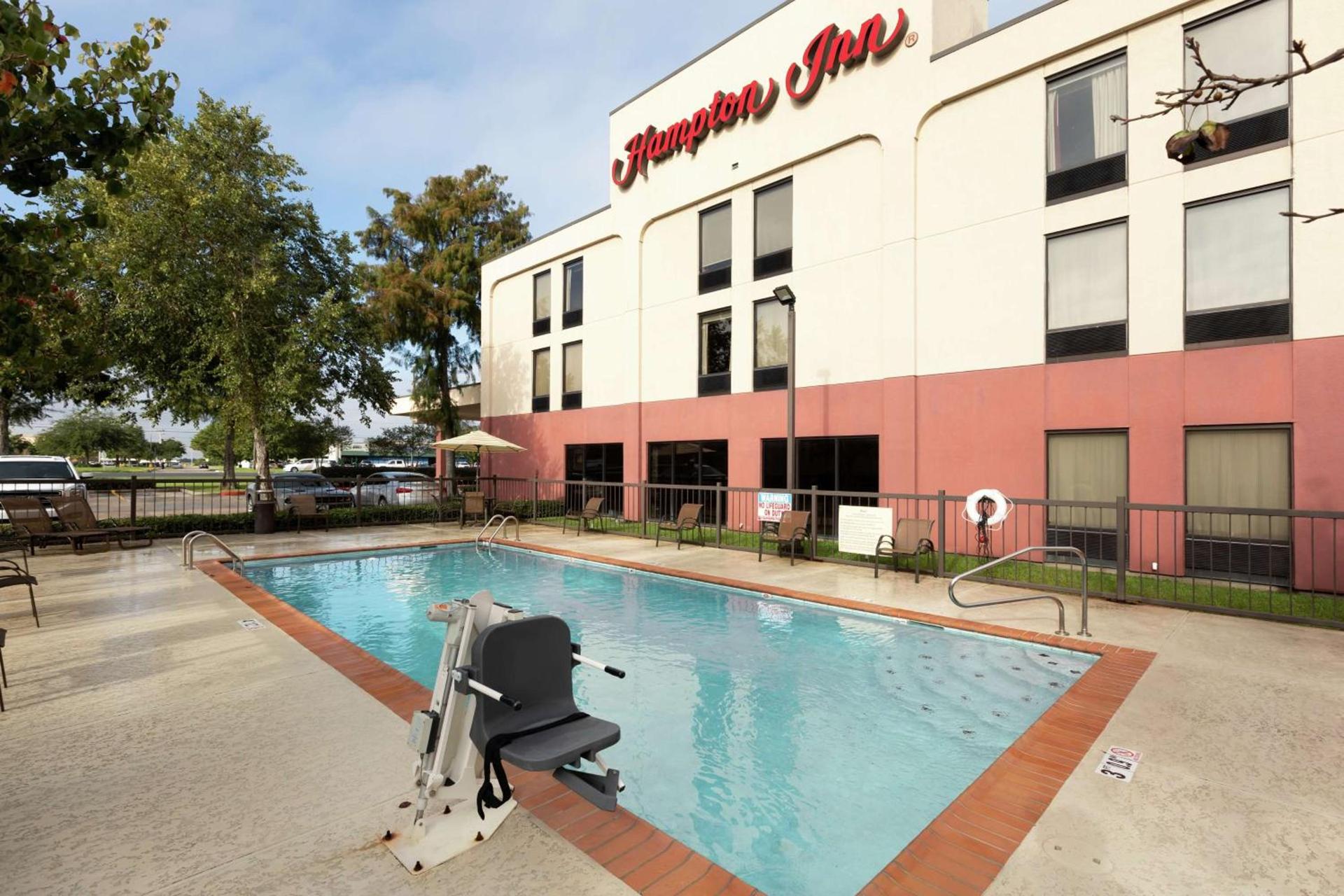Hampton Inn Houma photo 11