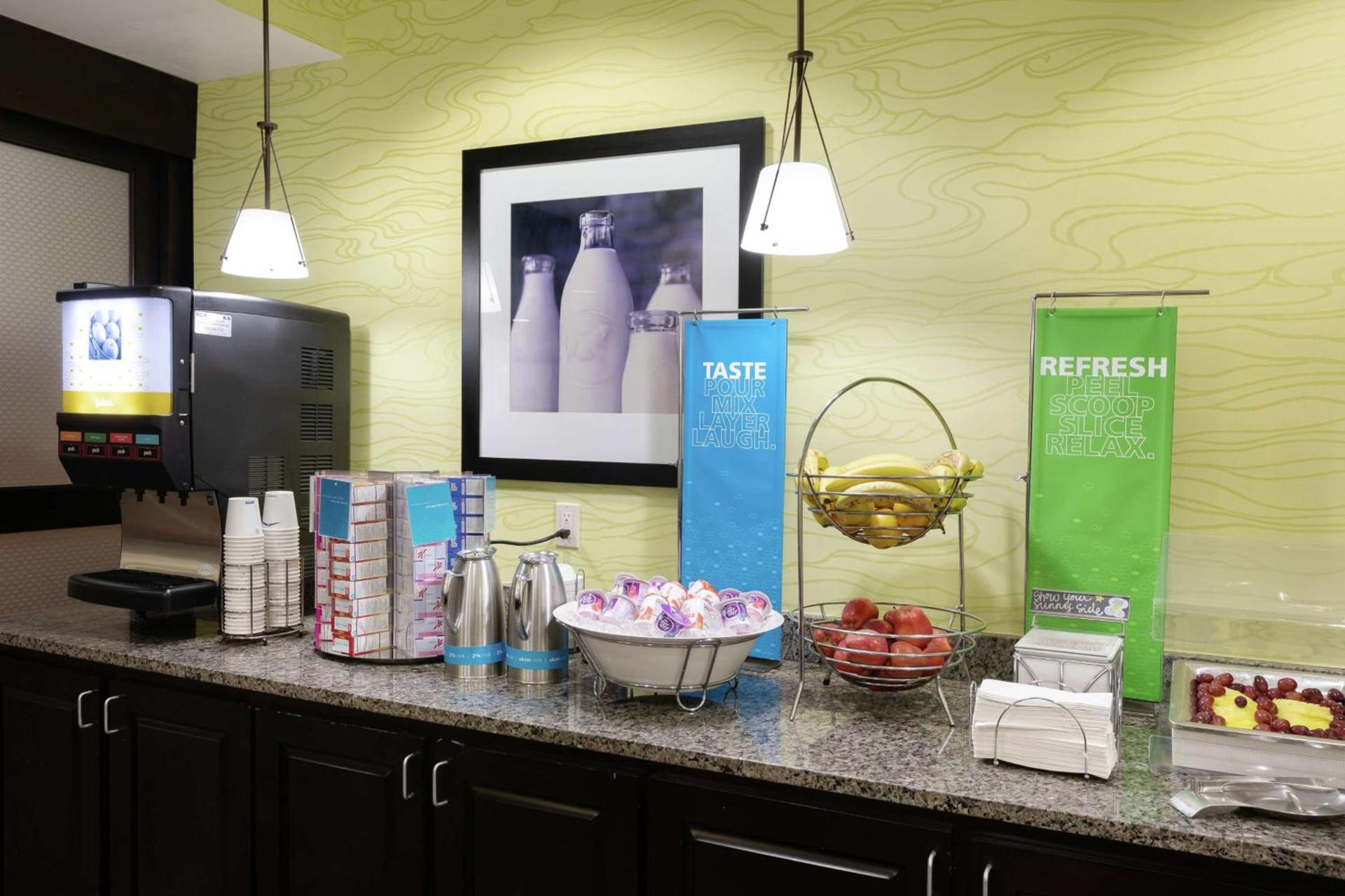 Hampton Inn Houma photo 17