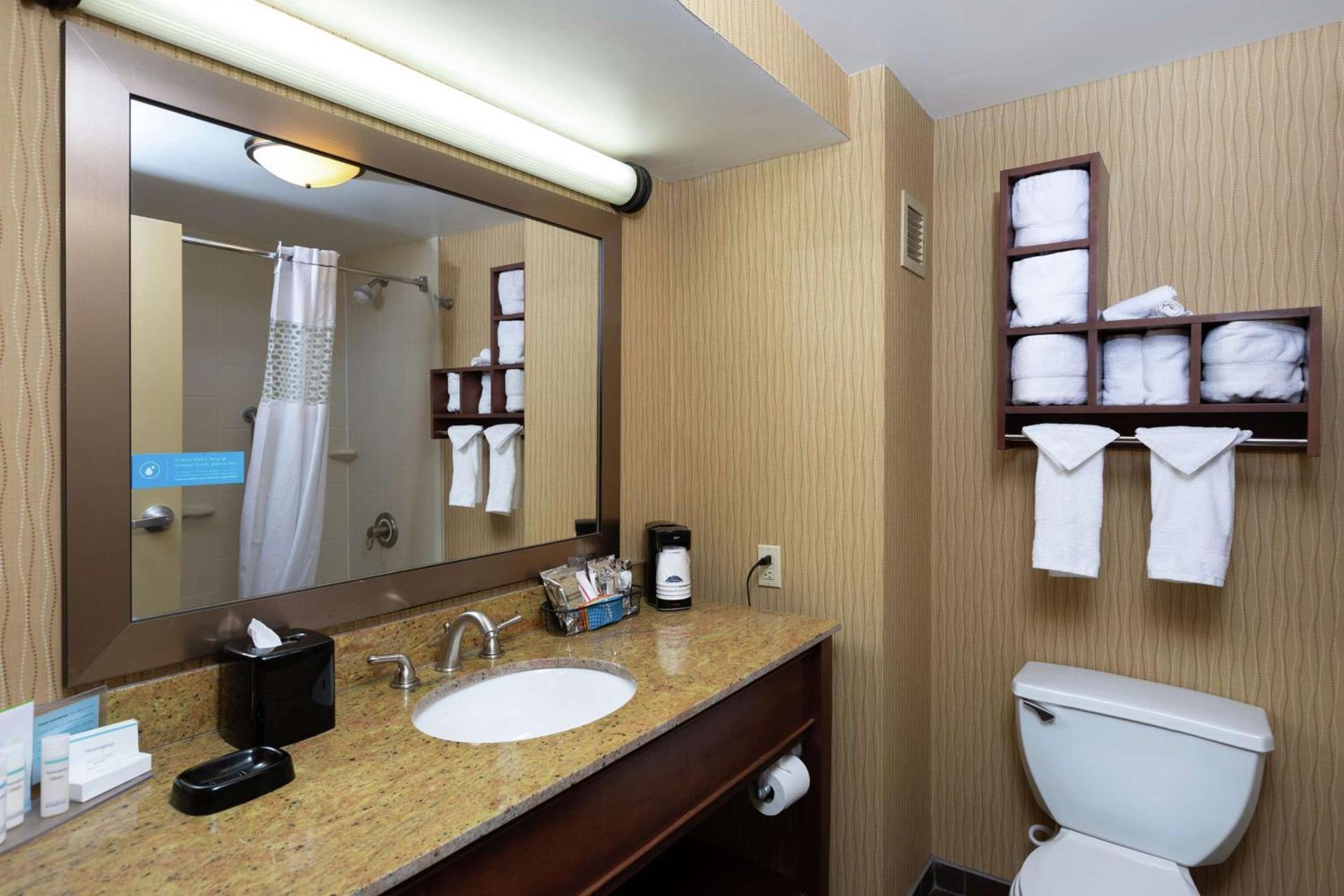Hampton Inn Houma photo 33