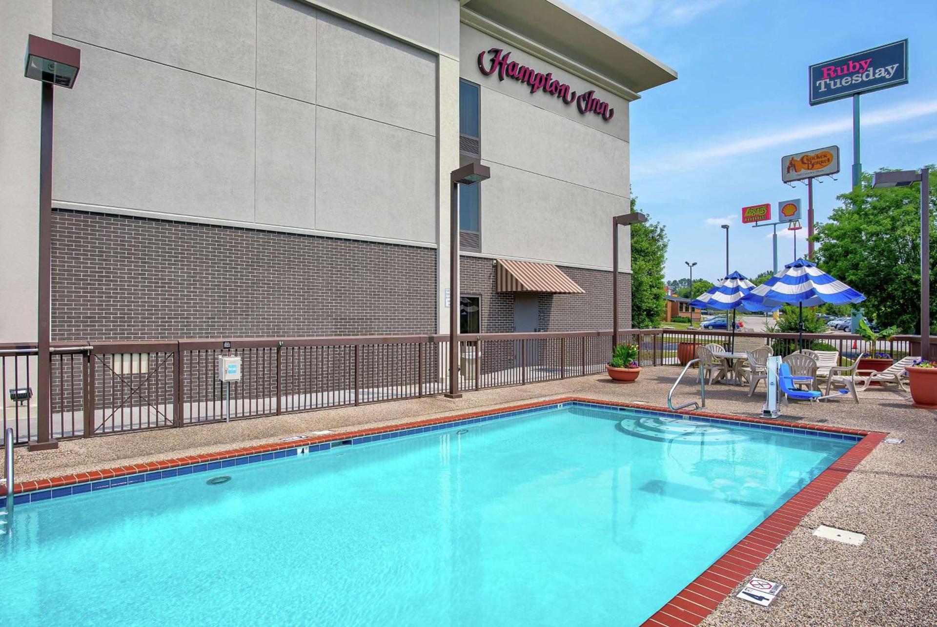 Hampton Inn Cullman photo 10
