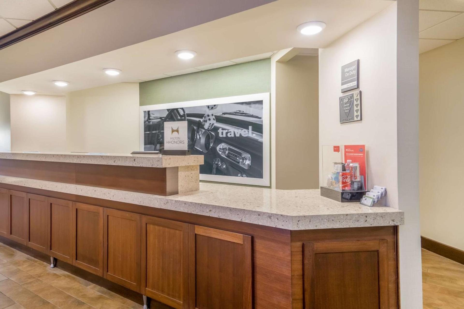 Hampton Inn Terre Haute photo 3