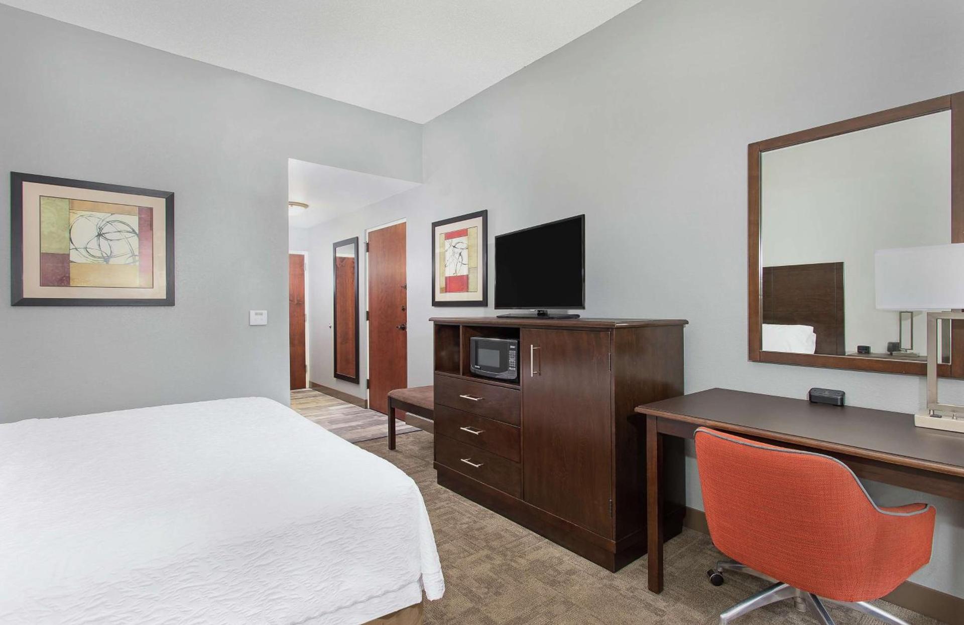 Hampton Inn Cullman photo 26