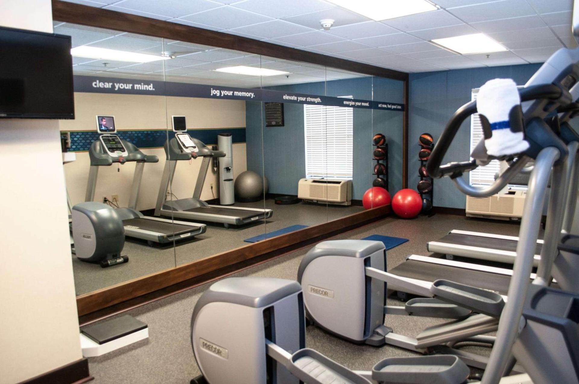 Hampton Inn Terre Haute photo 10