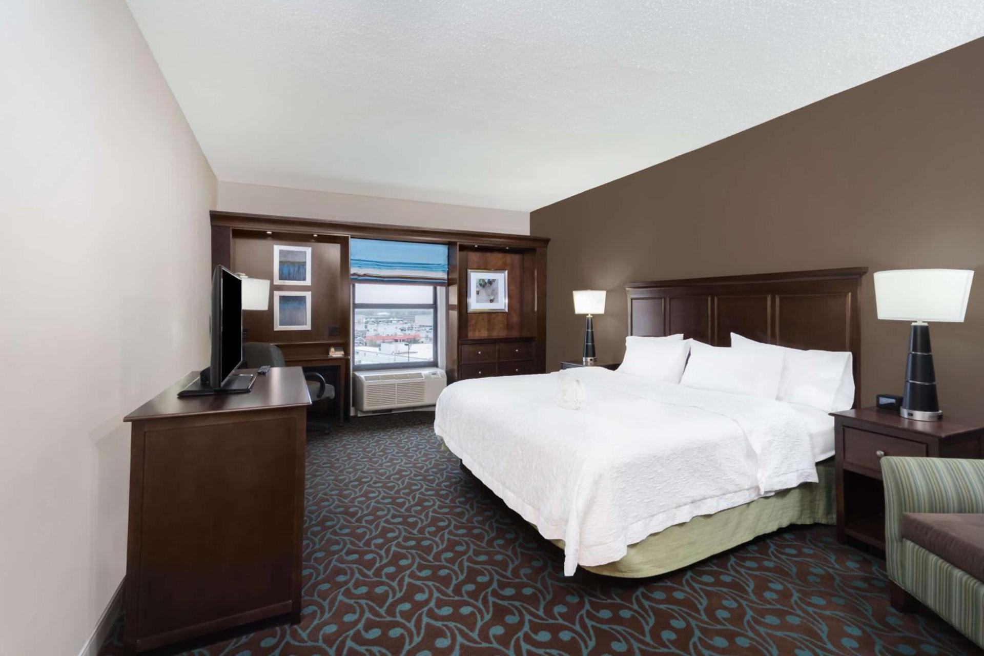 Hampton Inn Terre Haute photo 27