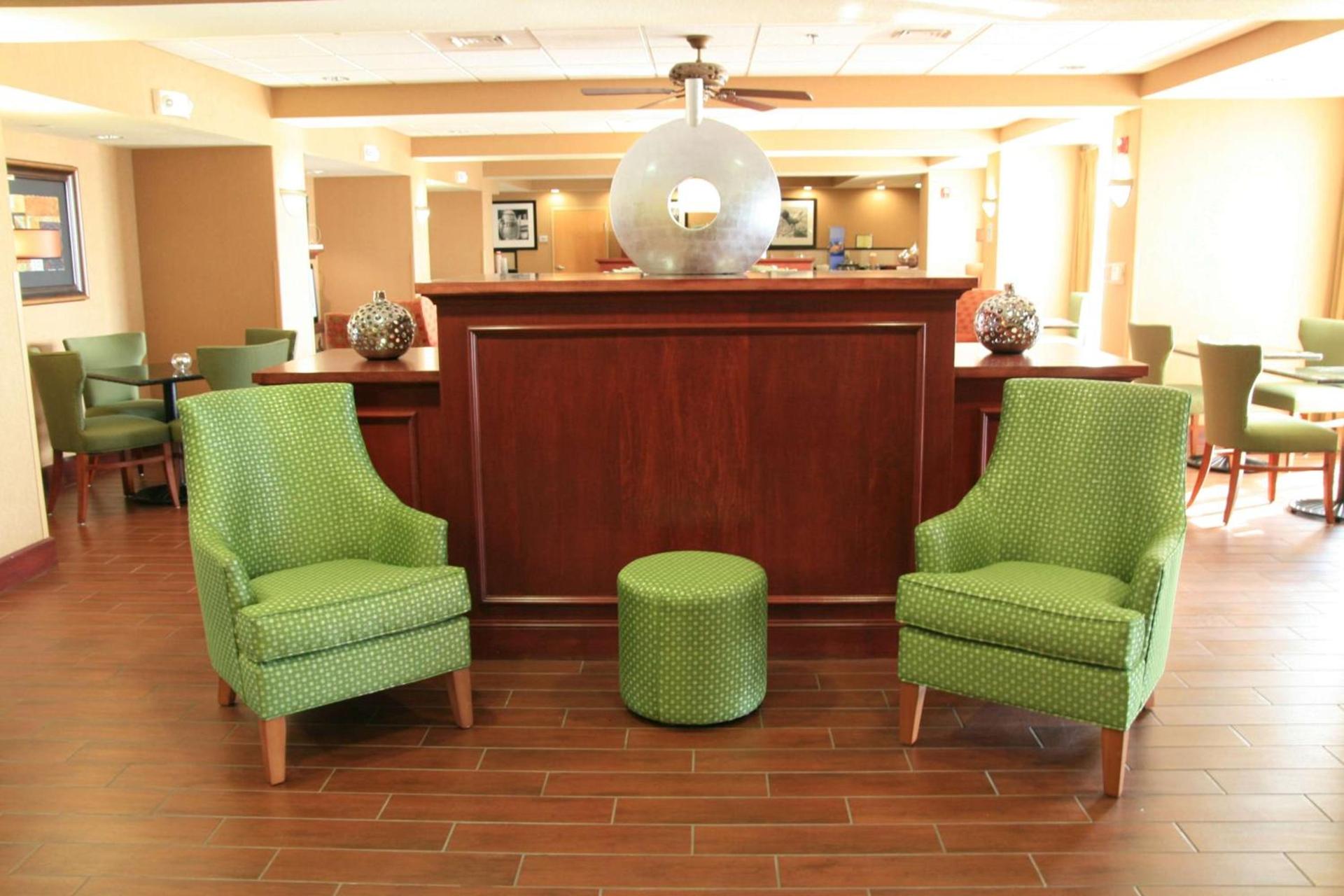 Hampton Inn Hays-North of I-70 photo 4