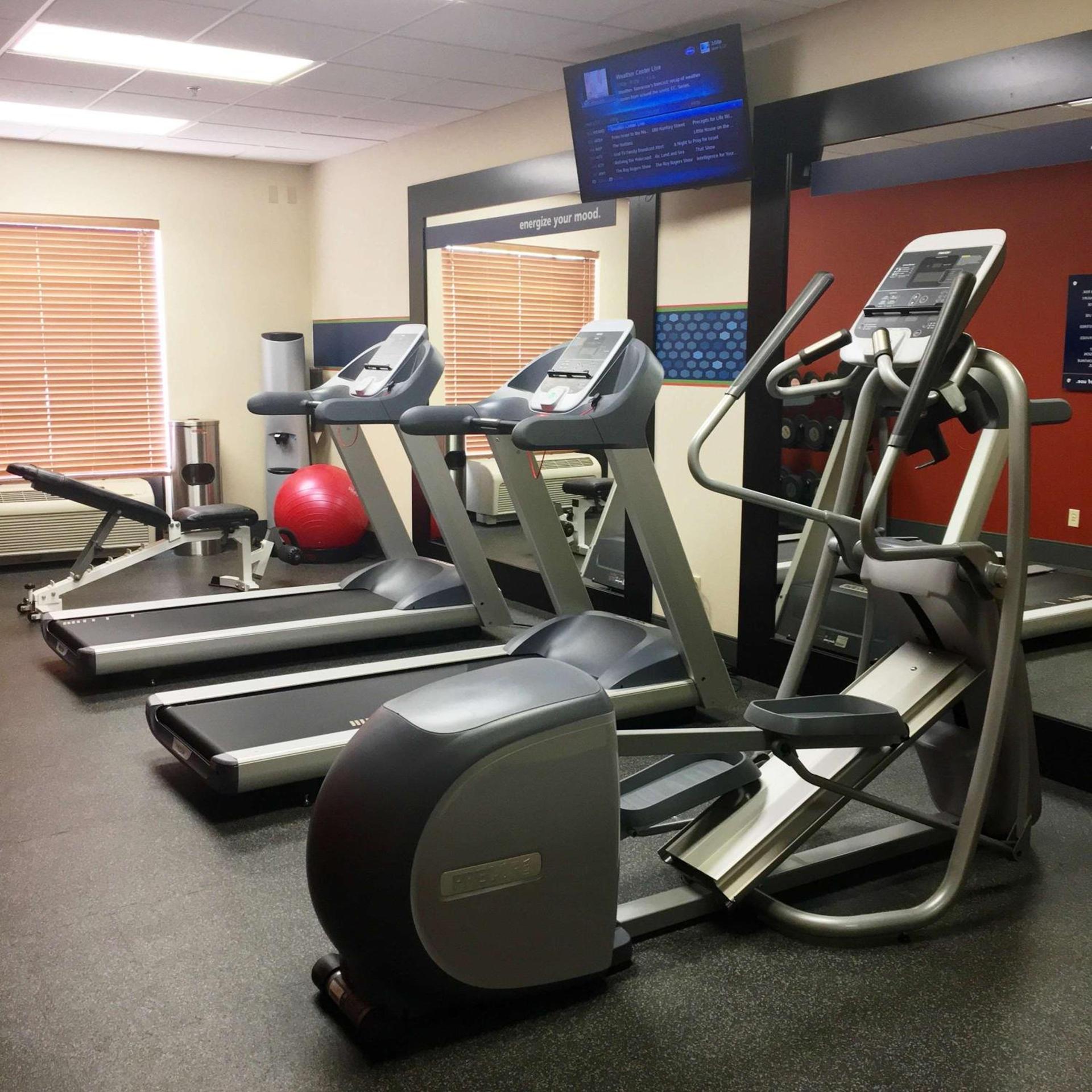 Hampton Inn Hays-North of I-70 photo 18