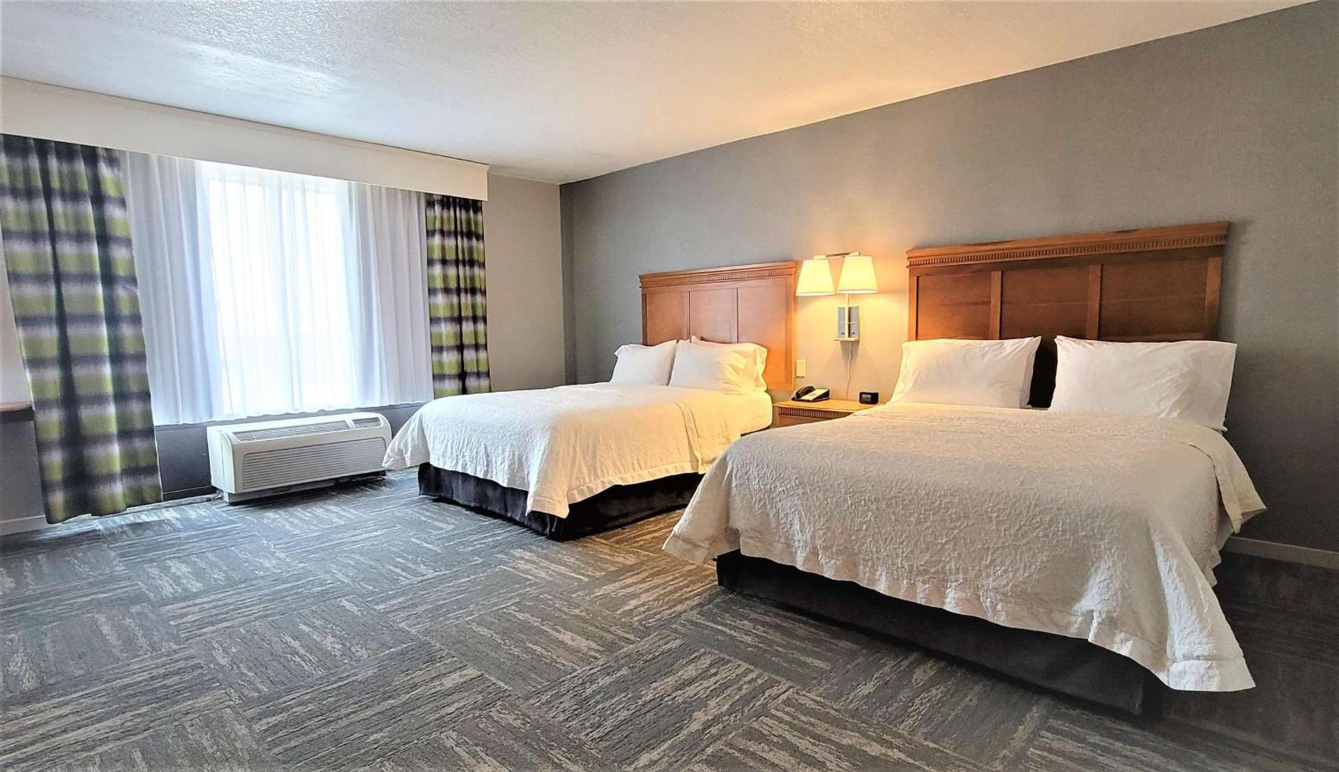 Hampton Inn Hays-North of I-70 photo 21