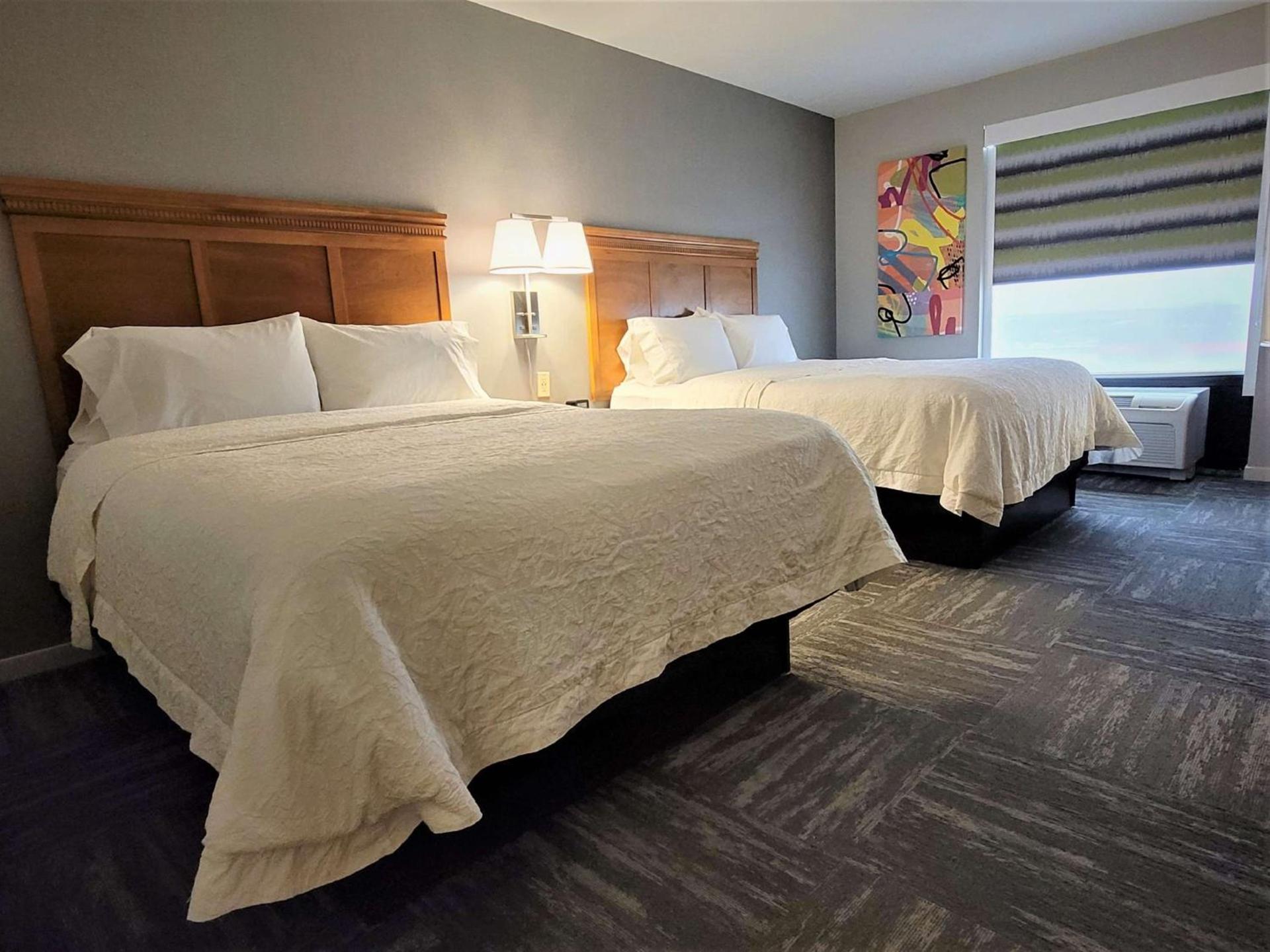 Hampton Inn Hays-North of I-70 photo 28