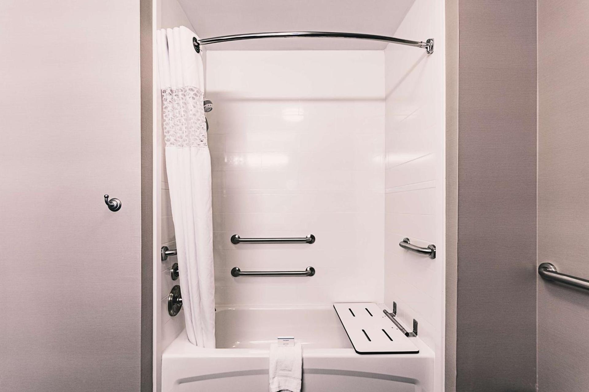 Hampton Inn Niagara Falls/ Blvd photo 24