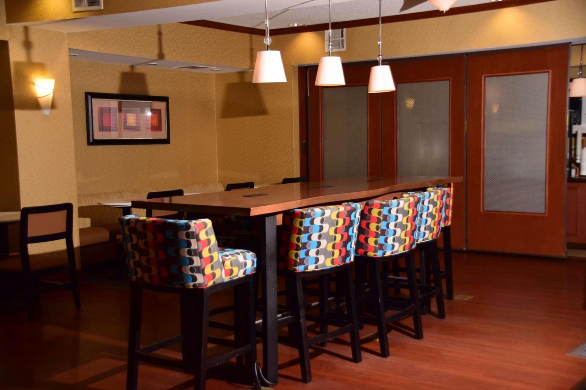 Hampton Inn Indiana photo 4