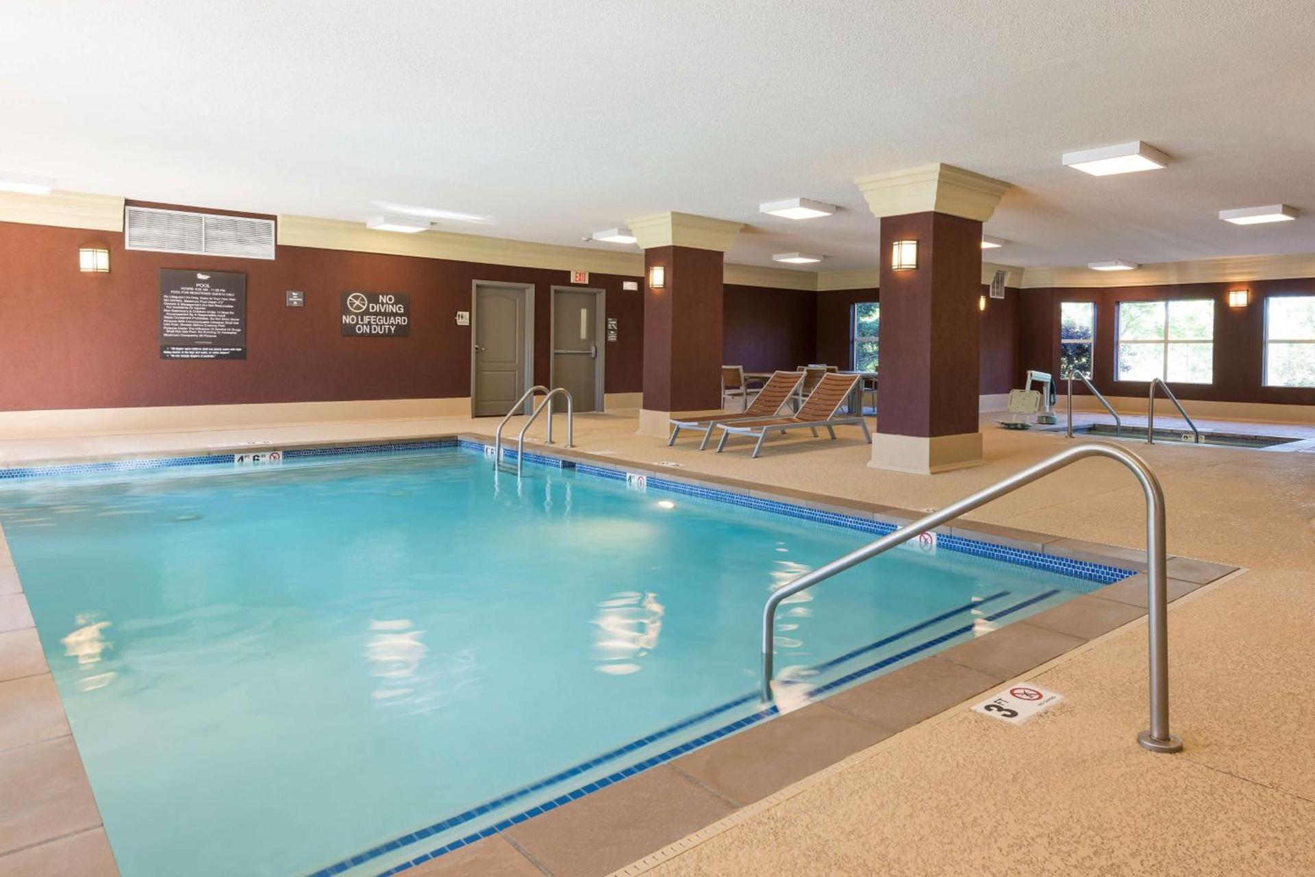 Homewood Suites by Hilton Indianapolis Northwest photo 2