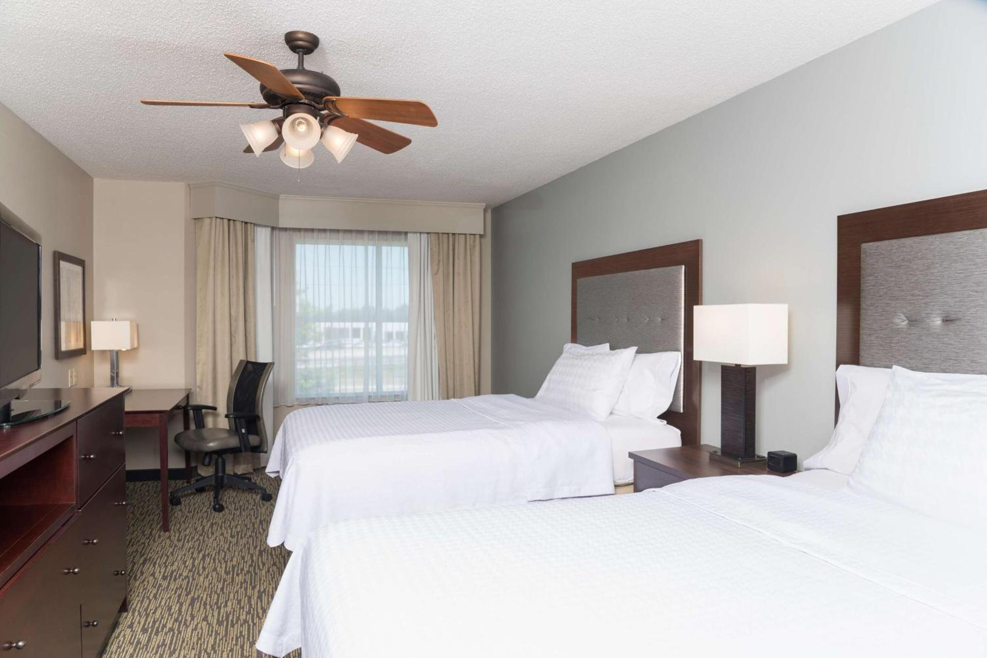 Homewood Suites by Hilton Indianapolis Northwest photo 11