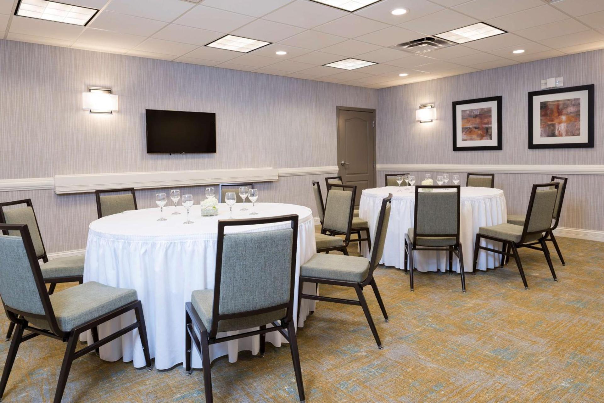Homewood Suites by Hilton Indianapolis Northwest photo 15