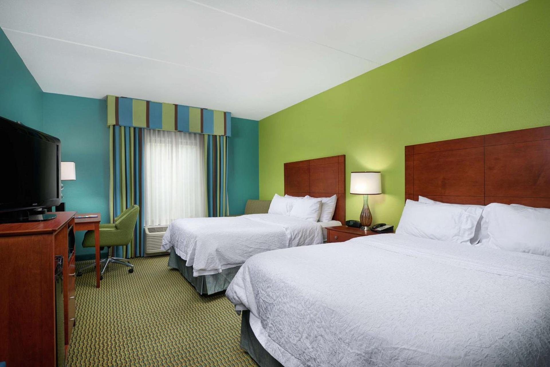 Hampton Inn Bermuda Run / Advance photo 19