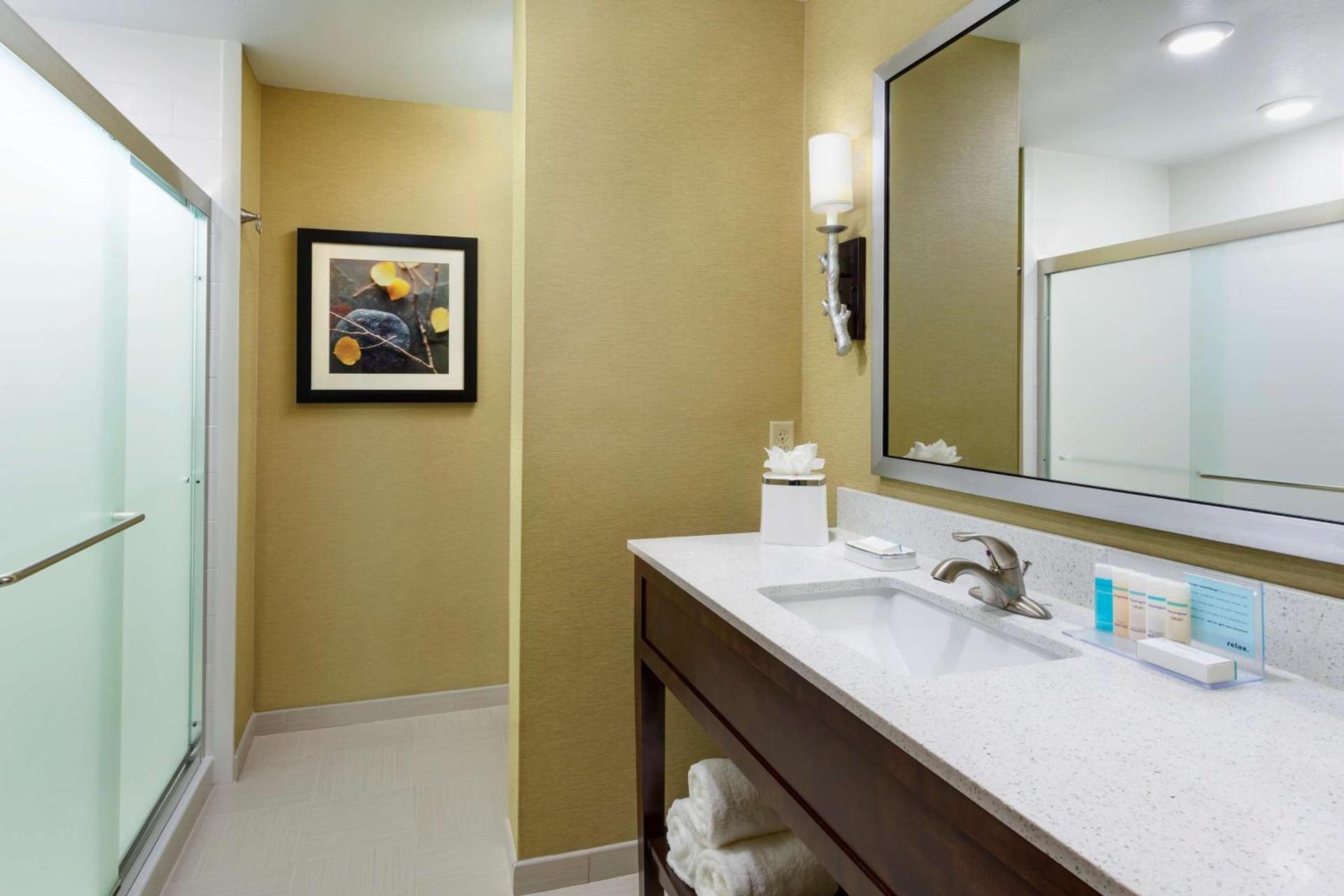 Hampton Inn & Suites Williamsport - Faxon Exit photo 23