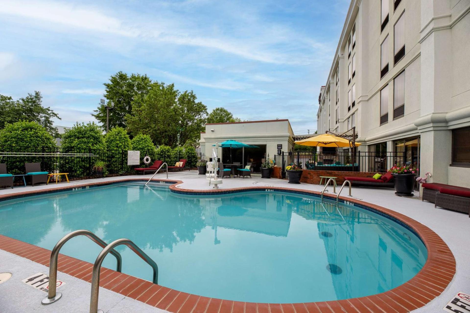 Hampton Inn Winston-Salem Hanes Mall photo 6
