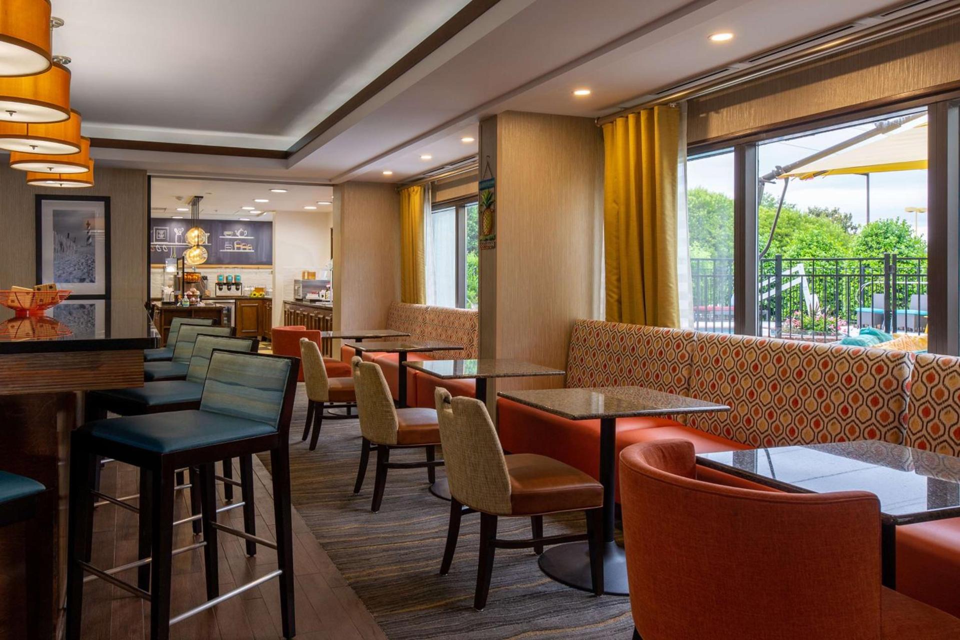 Hampton Inn Winston-Salem Hanes Mall photo 7
