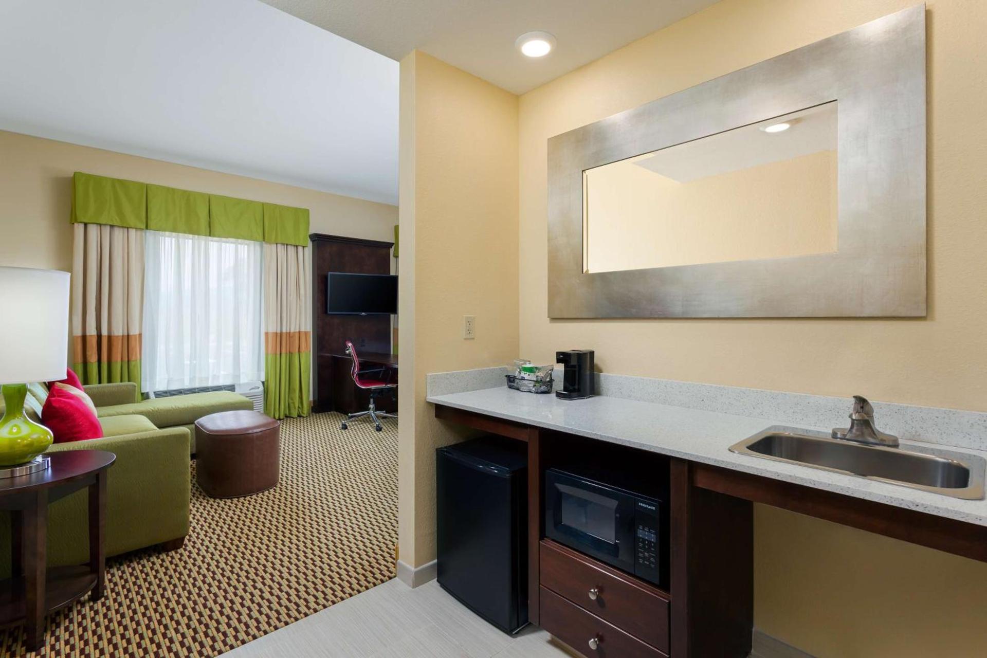 Hampton Inn & Suites Williamsport - Faxon Exit photo 24
