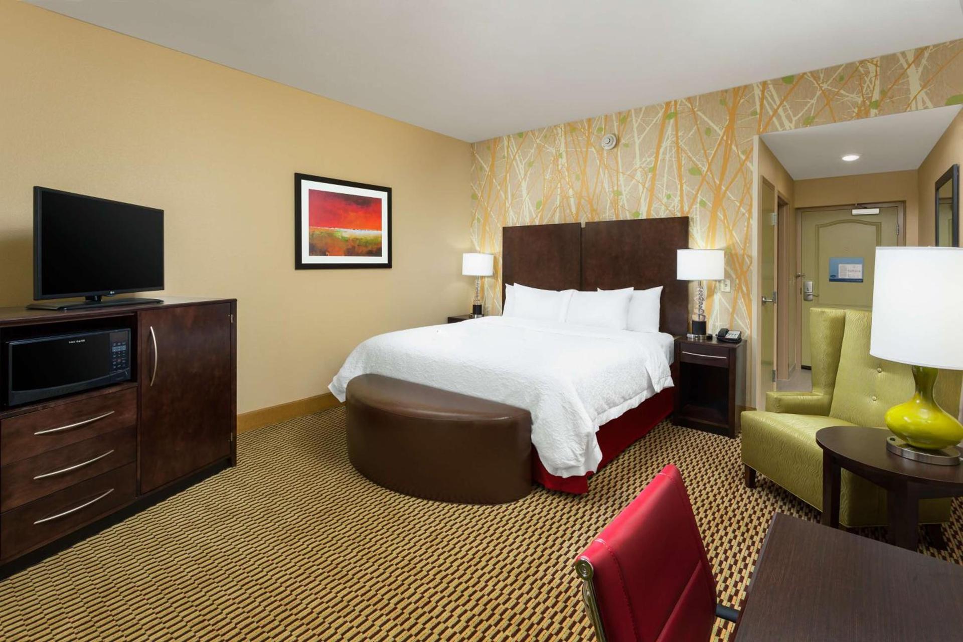 Hampton Inn & Suites Williamsport - Faxon Exit photo 25