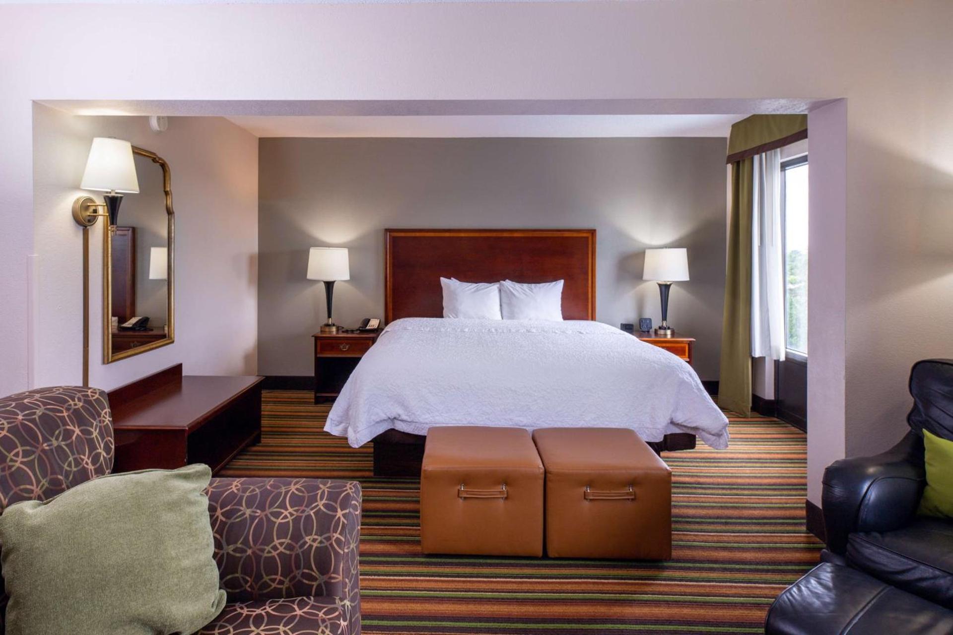 Hampton Inn Winston-Salem Hanes Mall photo 17