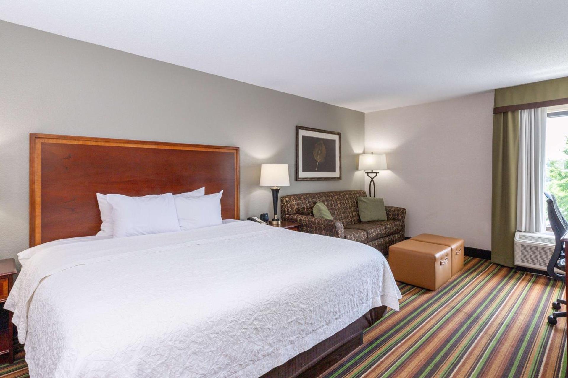 Hampton Inn Winston-Salem Hanes Mall photo 22
