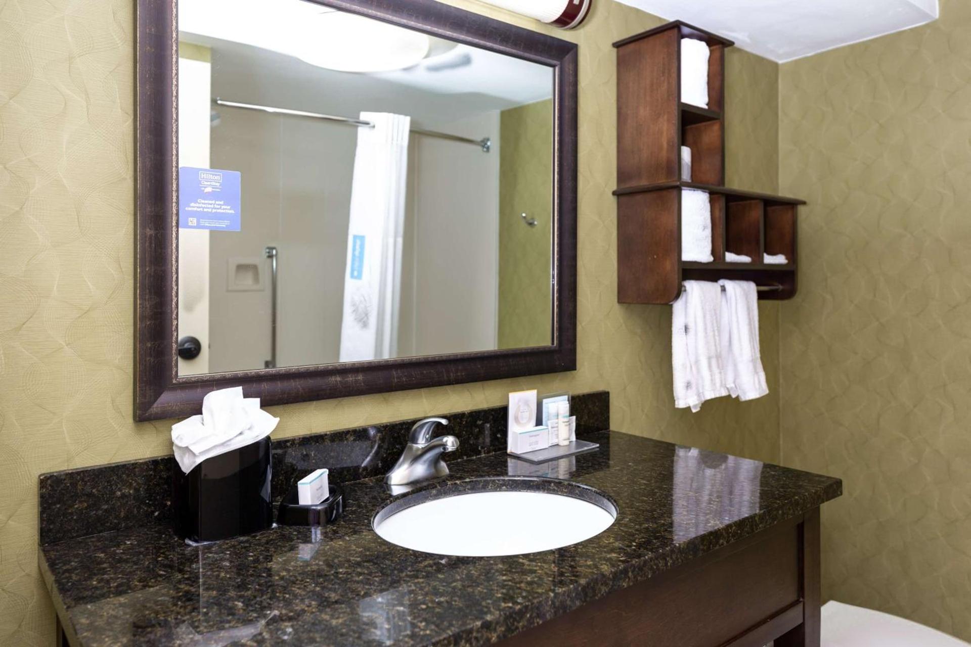 Hampton Inn Winston-Salem Hanes Mall photo 24