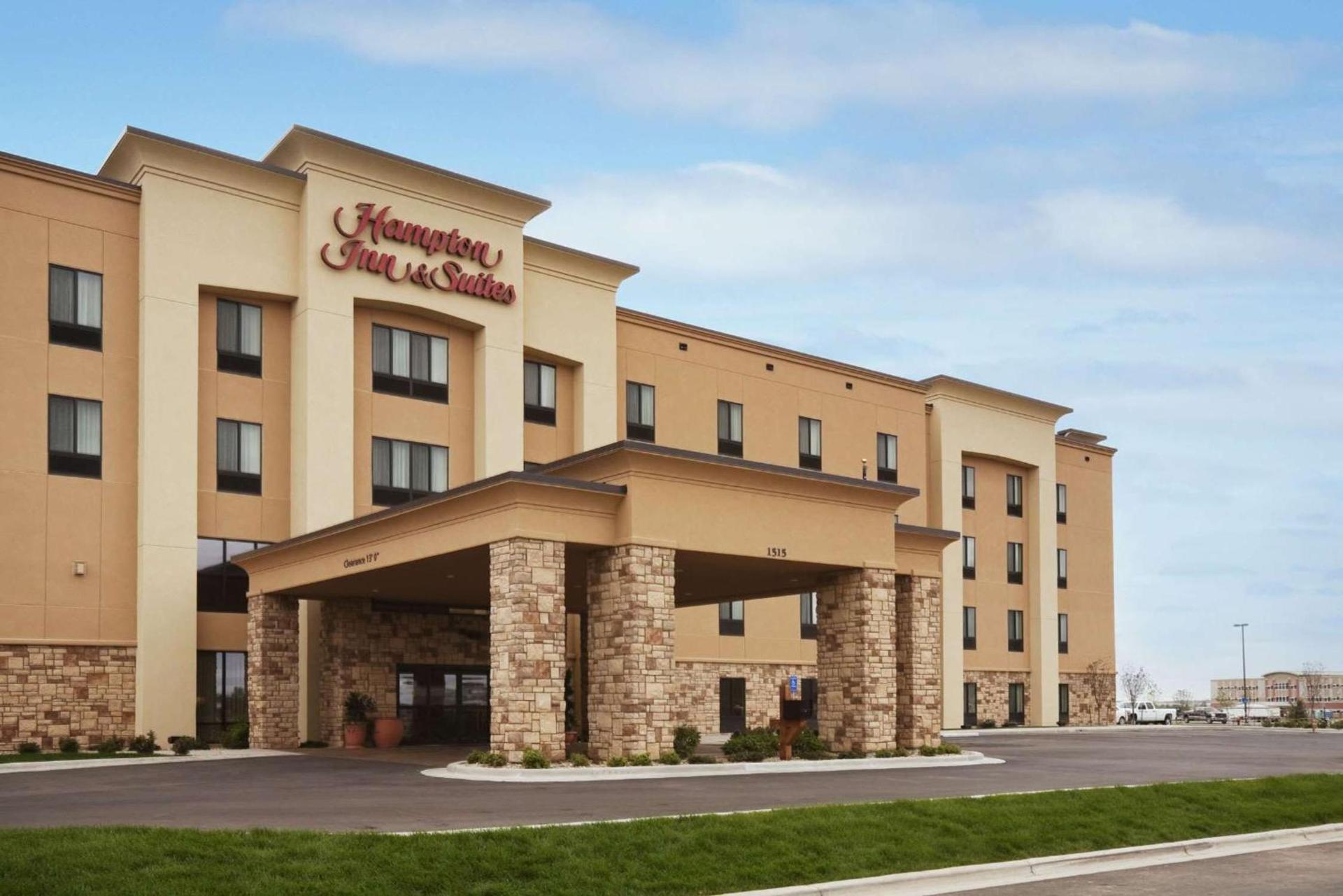 Hampton Inn & Suites Williston photo 1