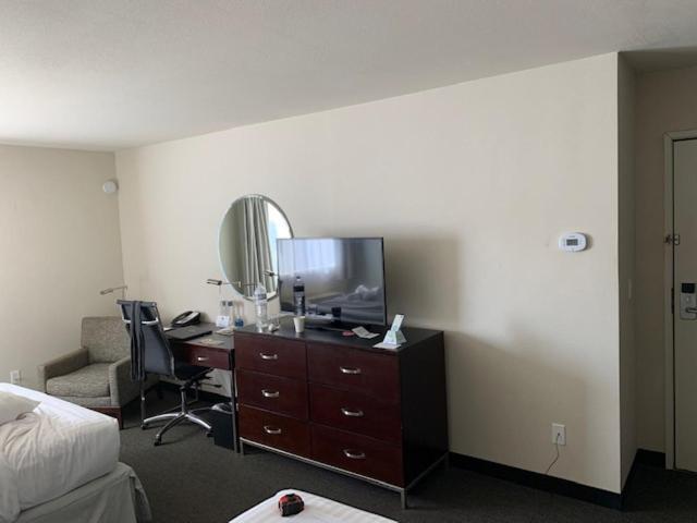 Maple Tree Inn photo 73