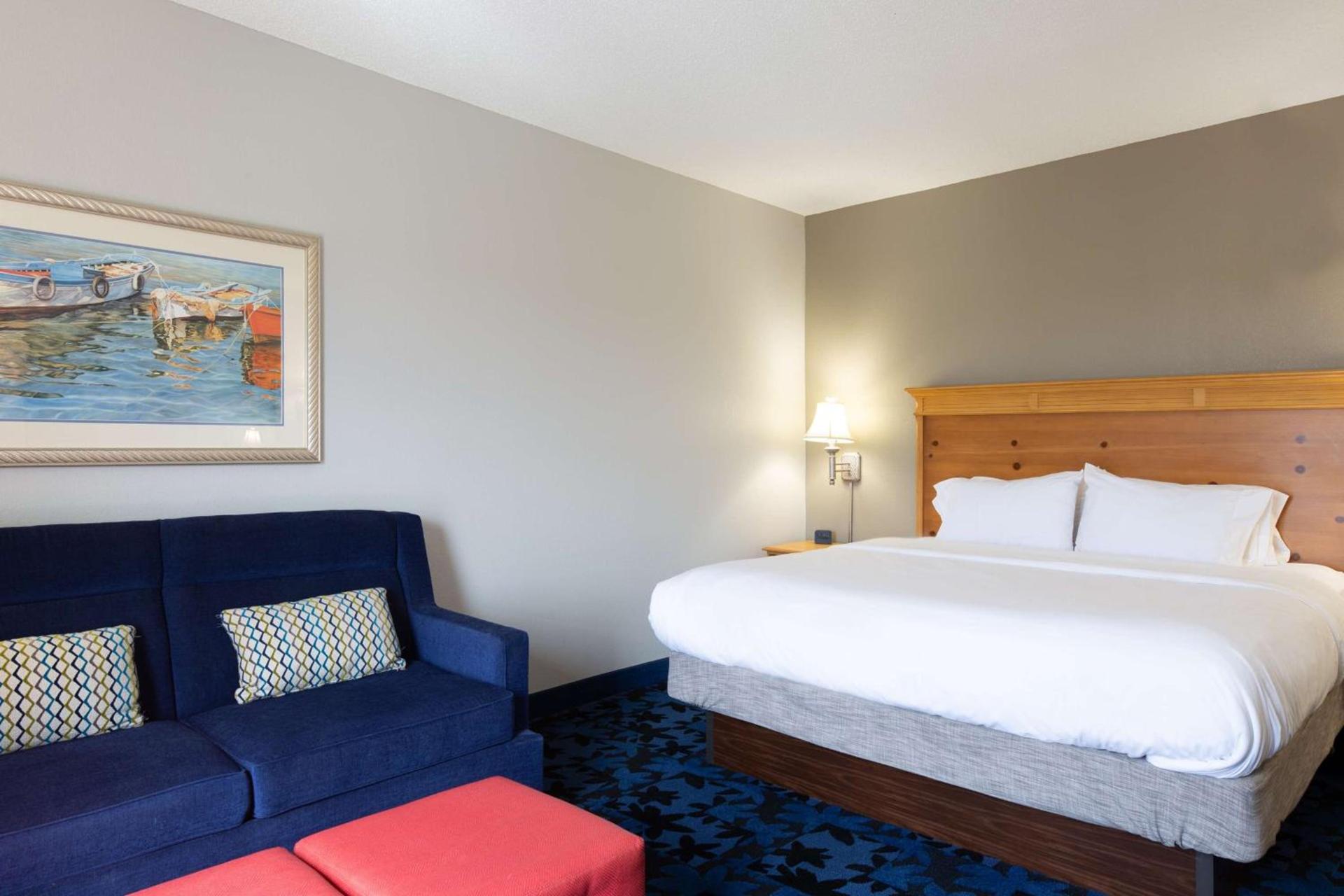 Hampton Inn & Suites Jacksonville Deerwood Park photo 33